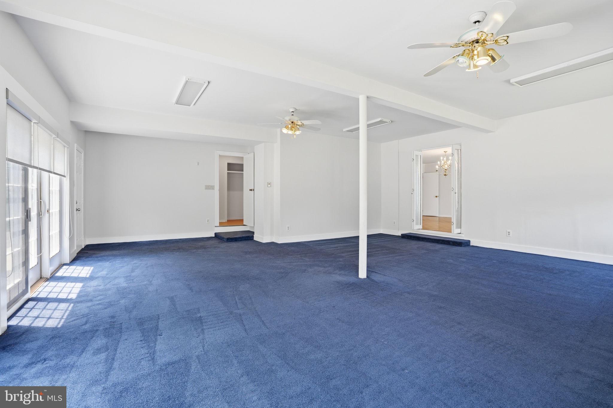 HUNTINGDON VALLEY - Residential