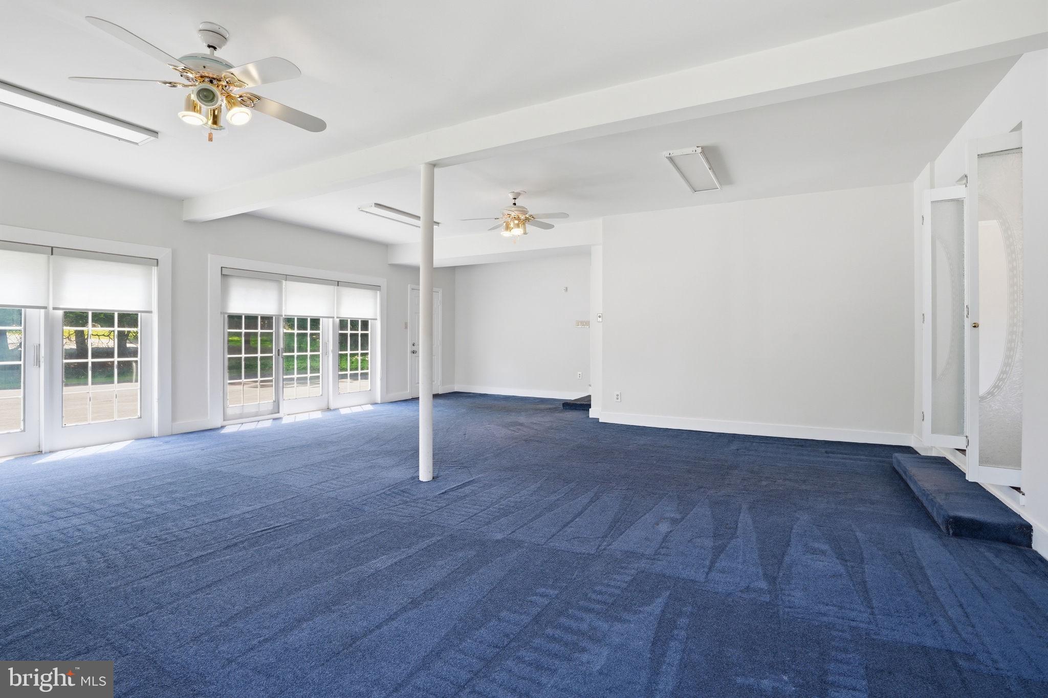 HUNTINGDON VALLEY - Residential