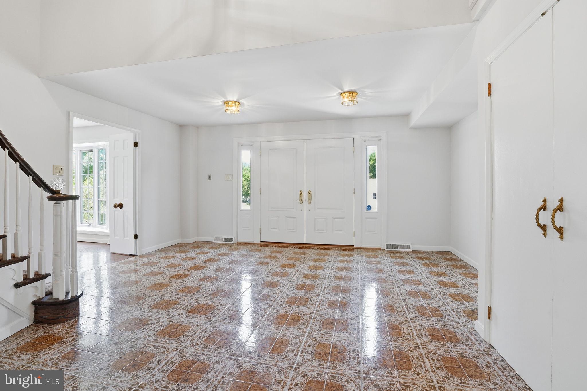 HUNTINGDON VALLEY - Residential