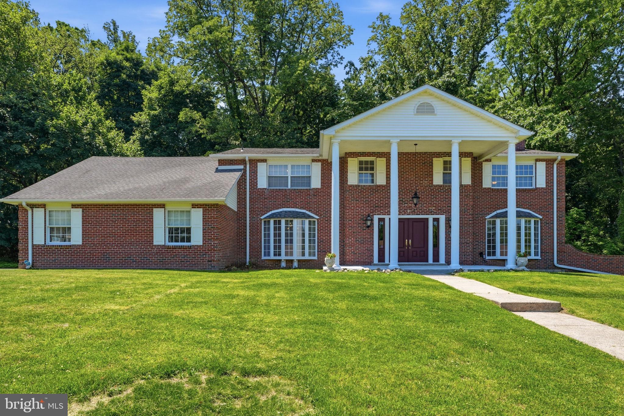 HUNTINGDON VALLEY - Residential
