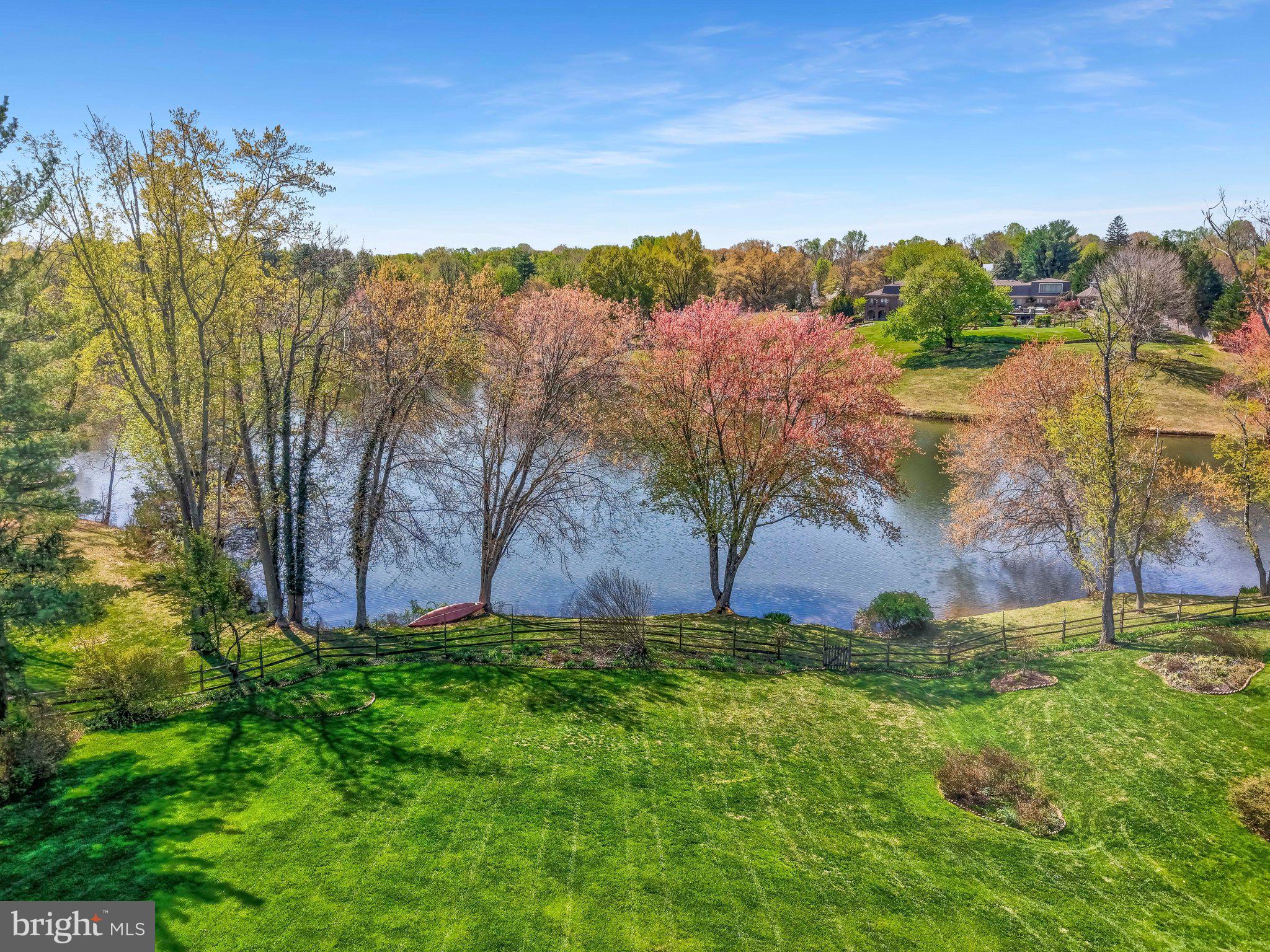 FOX LAKE - Residential