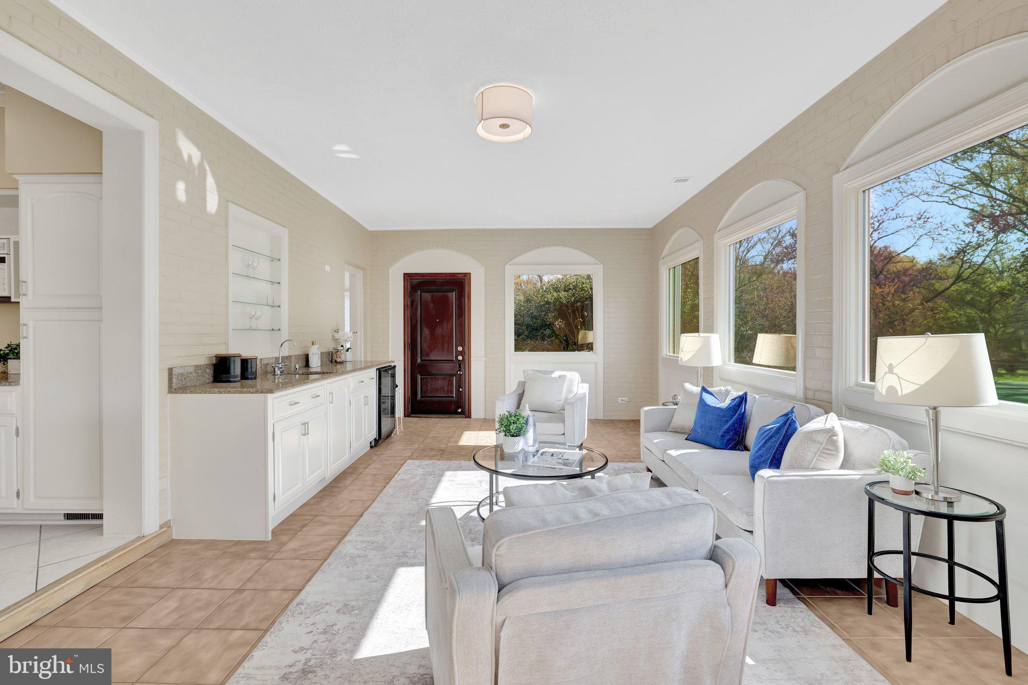 FOX LAKE - Residential