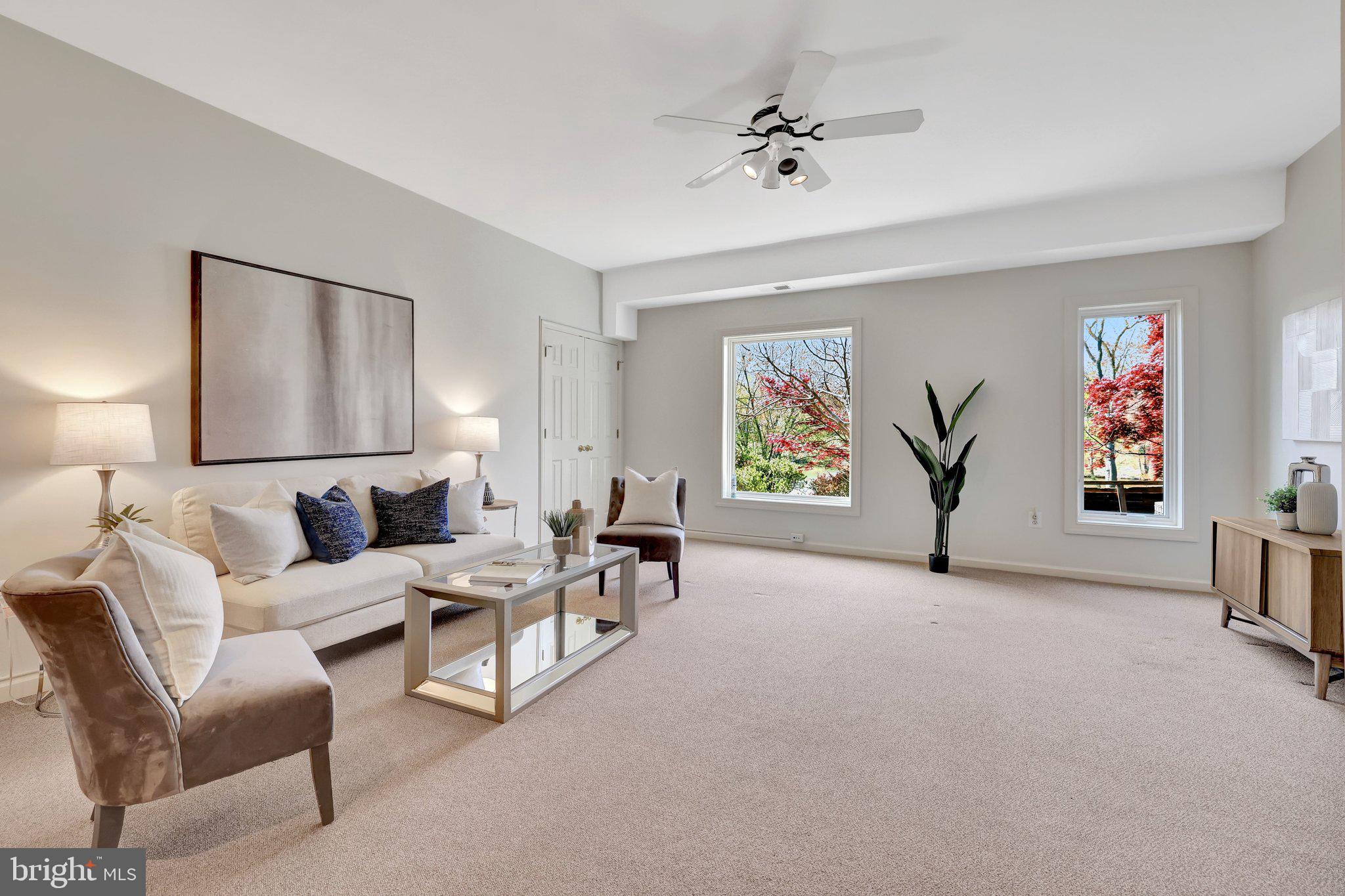 FOX LAKE - Residential