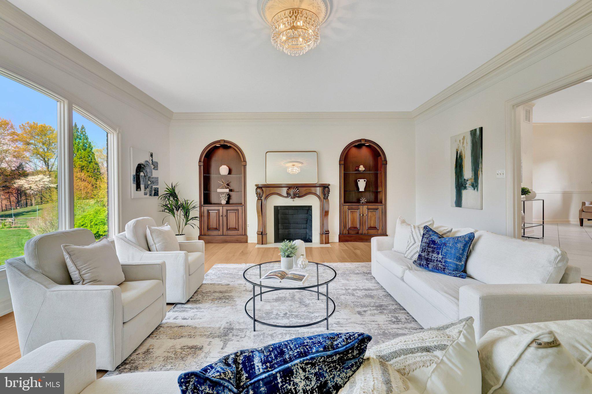 FOX LAKE - Residential