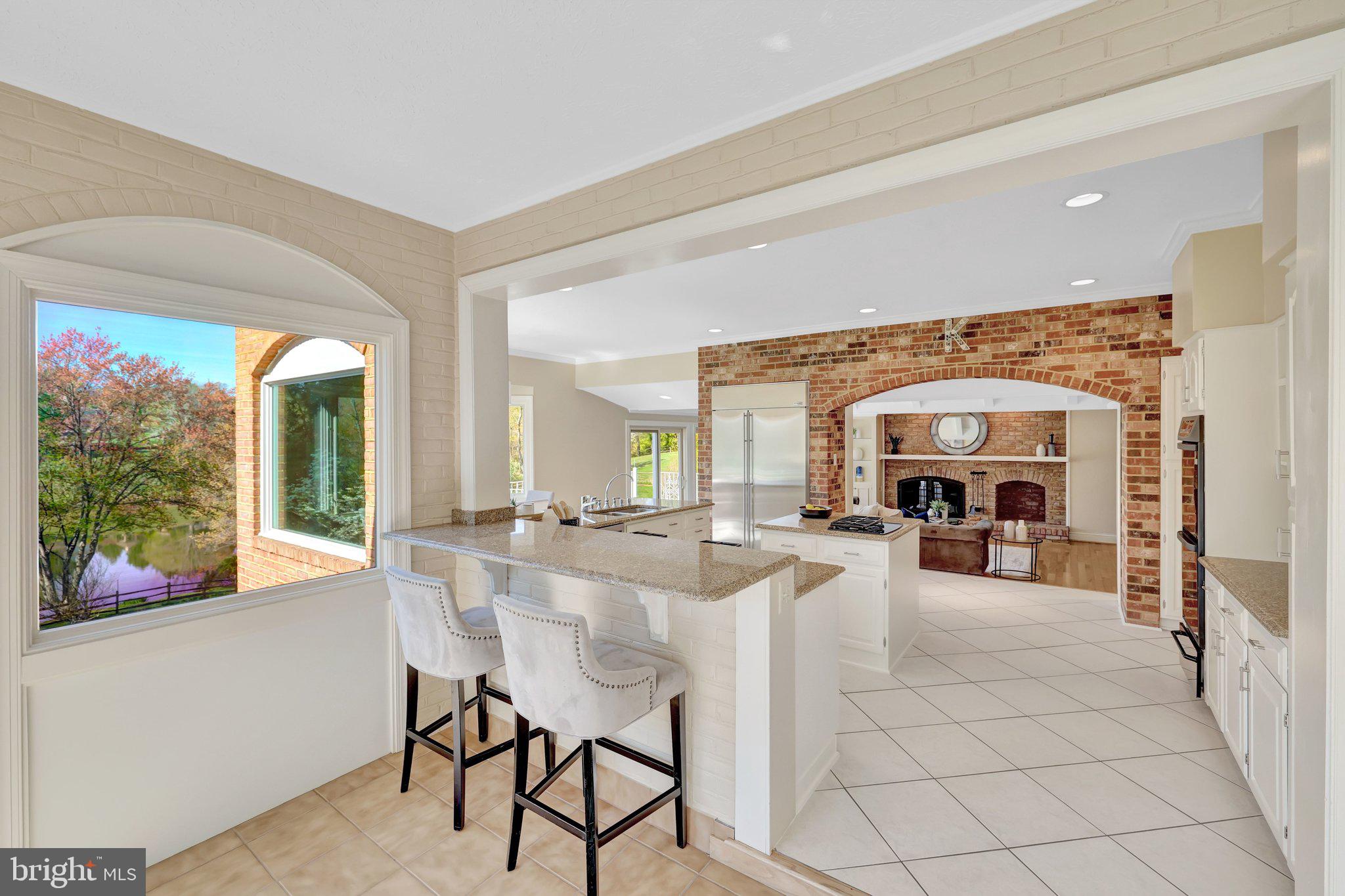 FOX LAKE - Residential