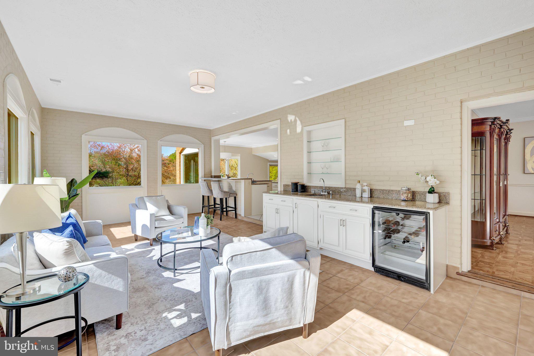 FOX LAKE - Residential