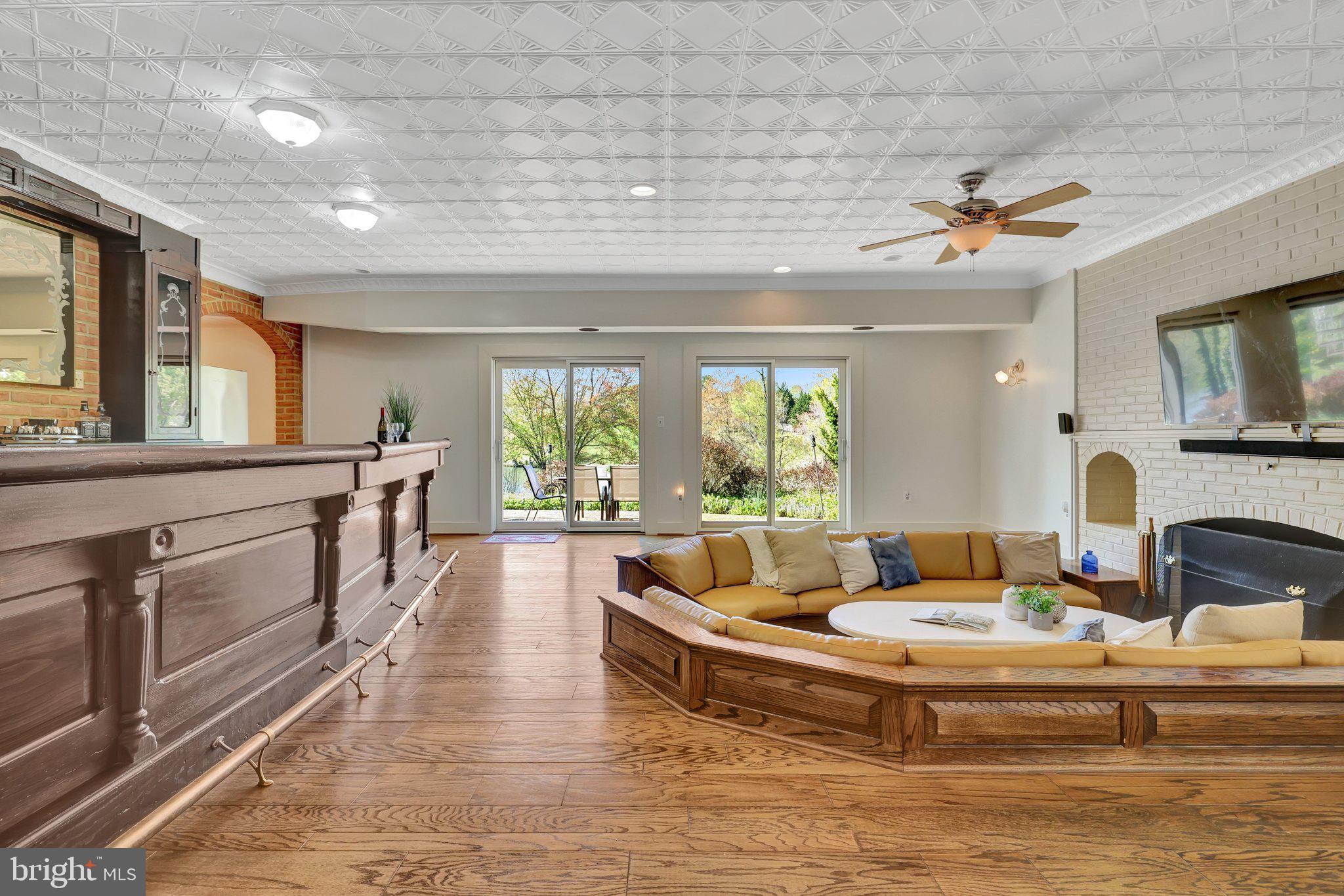 FOX LAKE - Residential