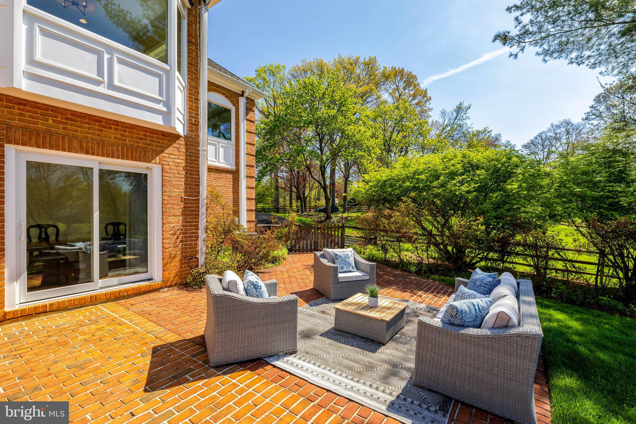 FOX LAKE - Residential