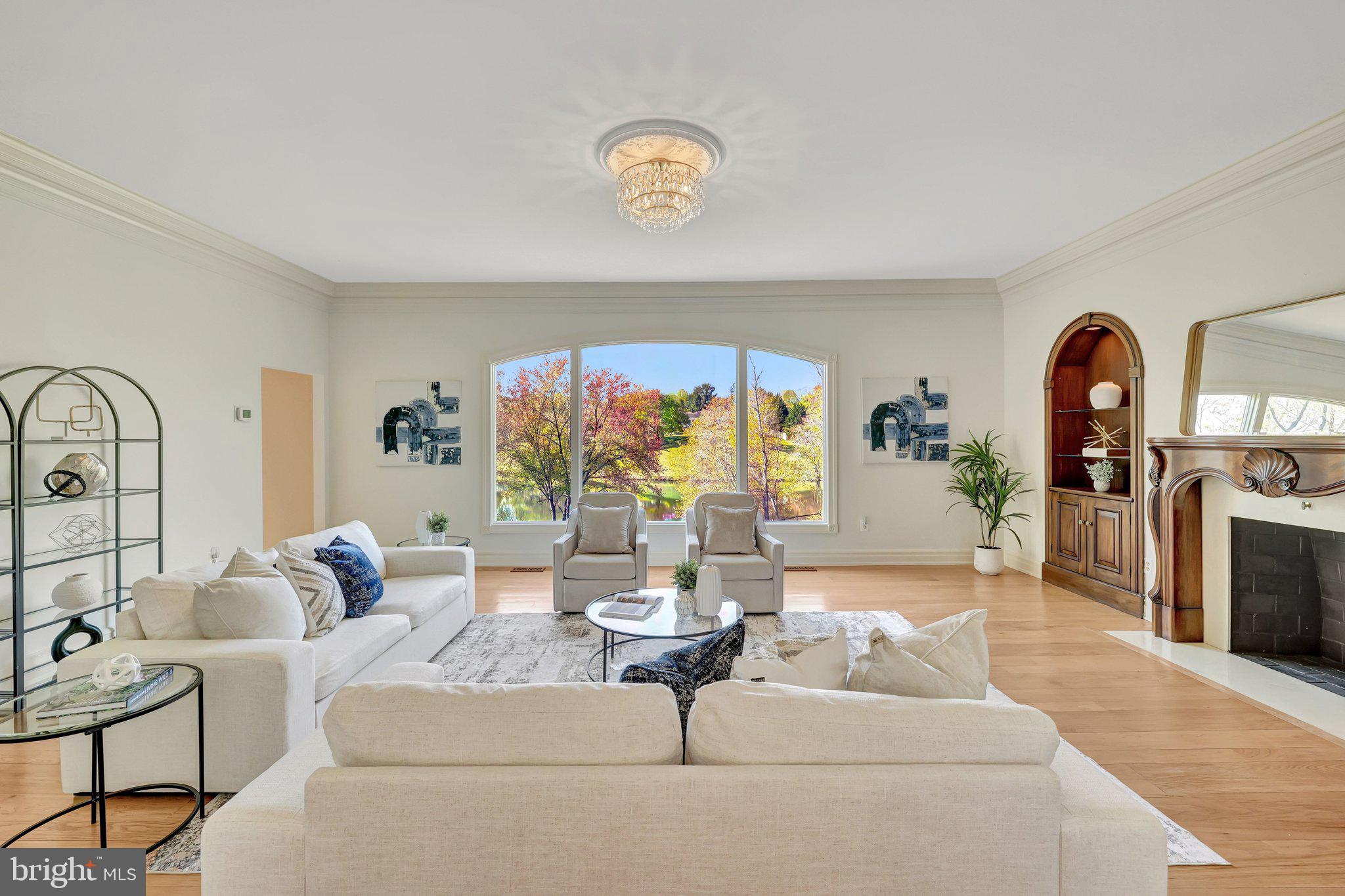 FOX LAKE - Residential