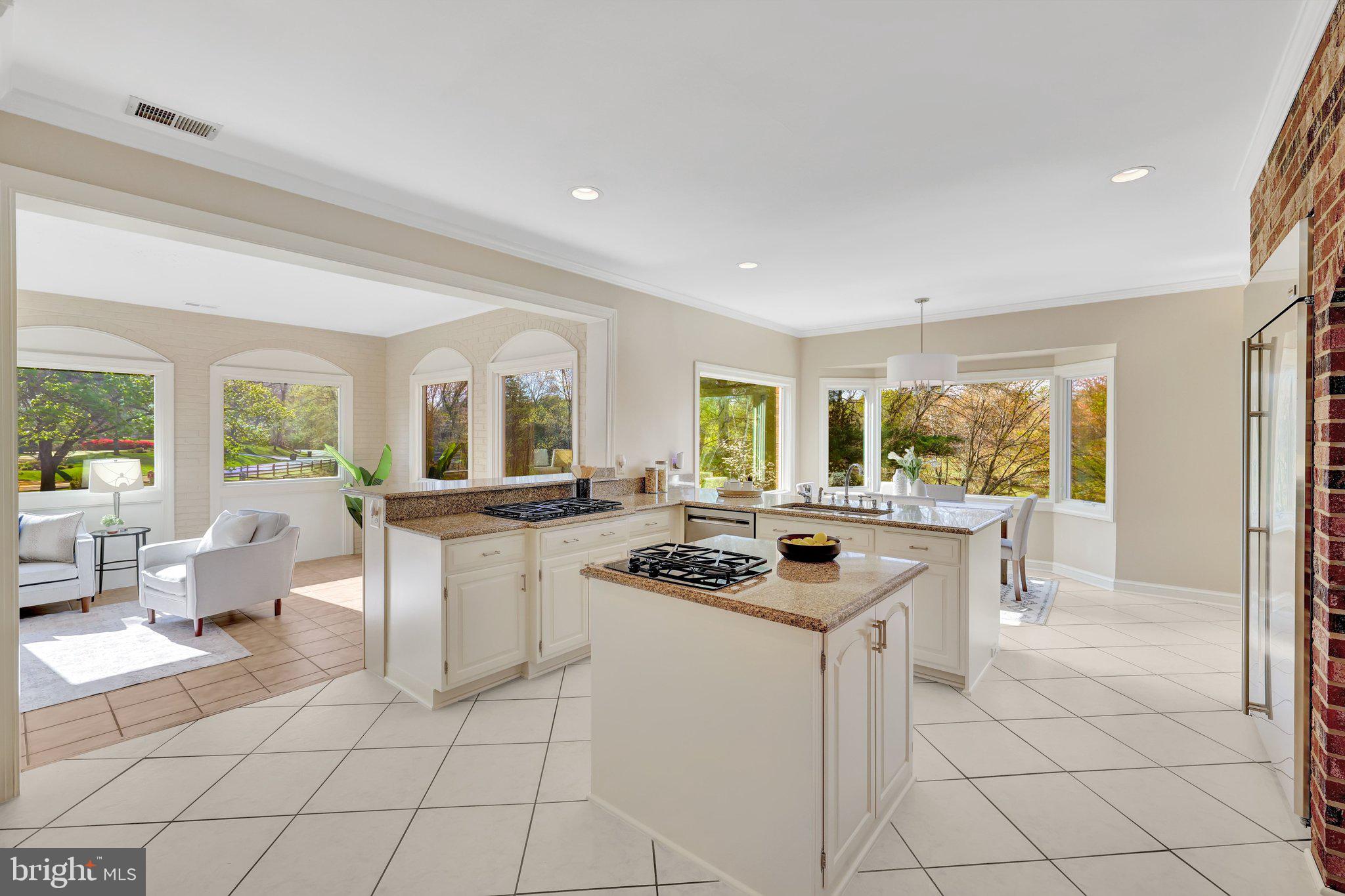 FOX LAKE - Residential