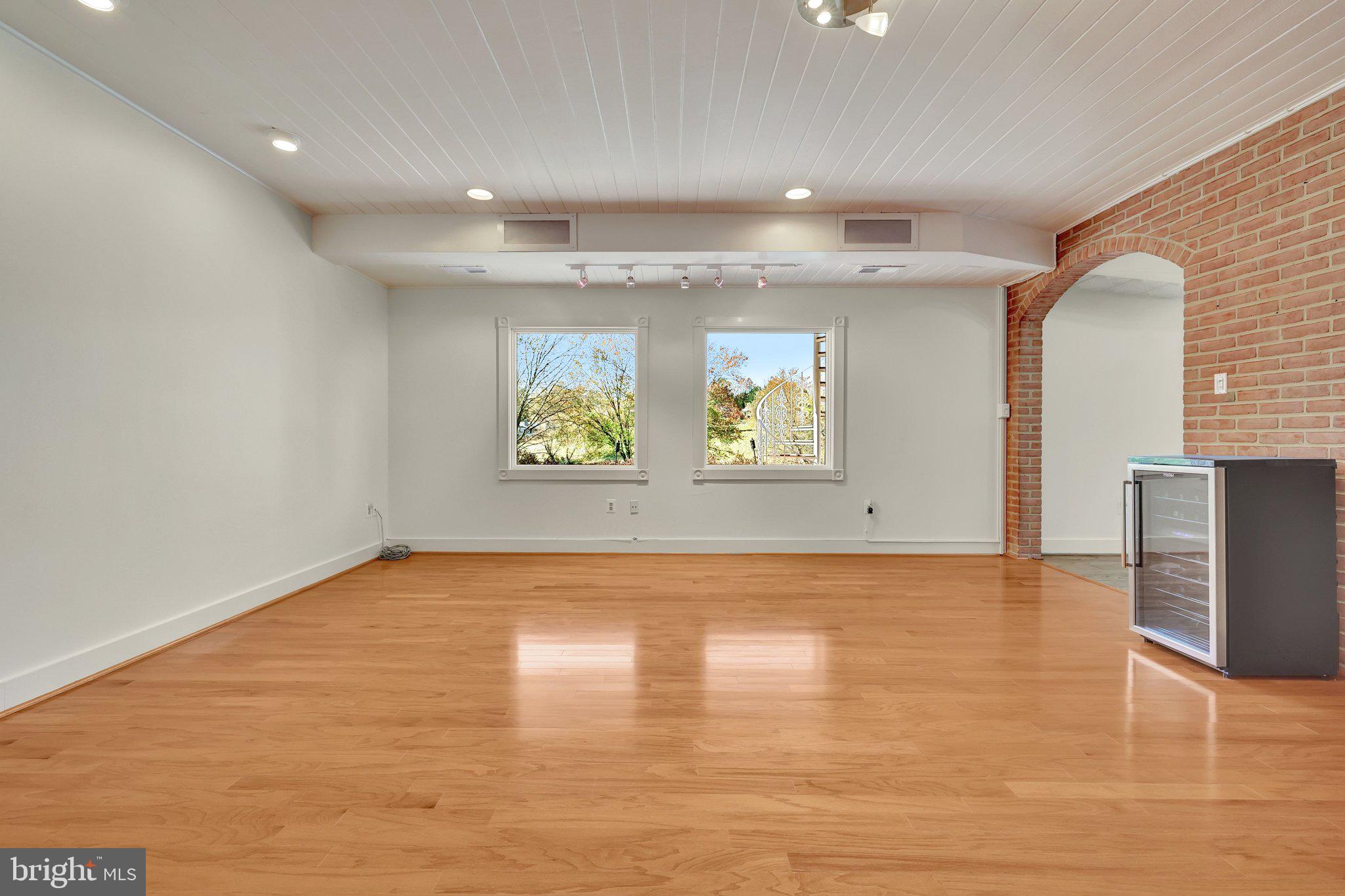 FOX LAKE - Residential