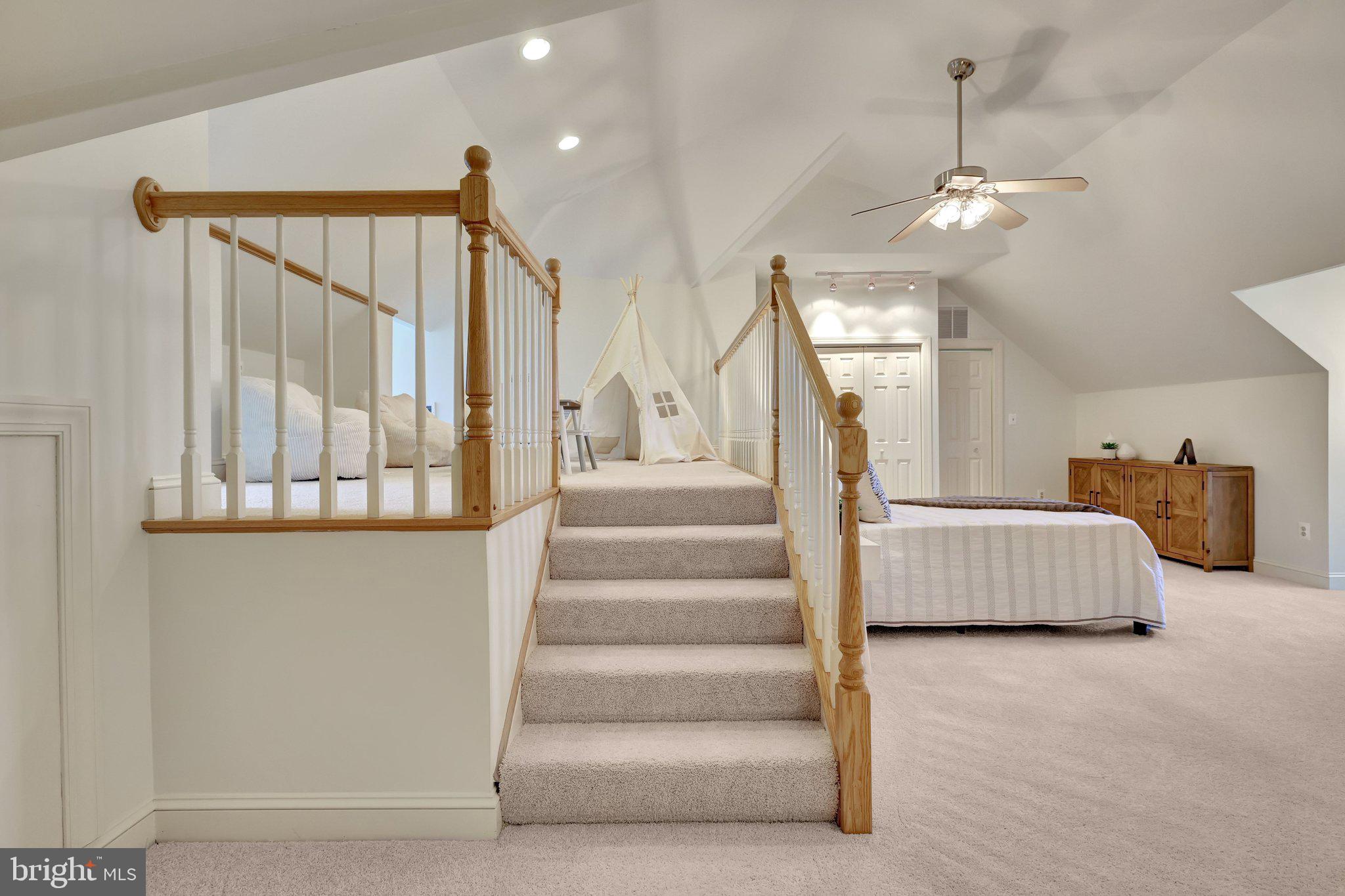 FOX LAKE - Residential