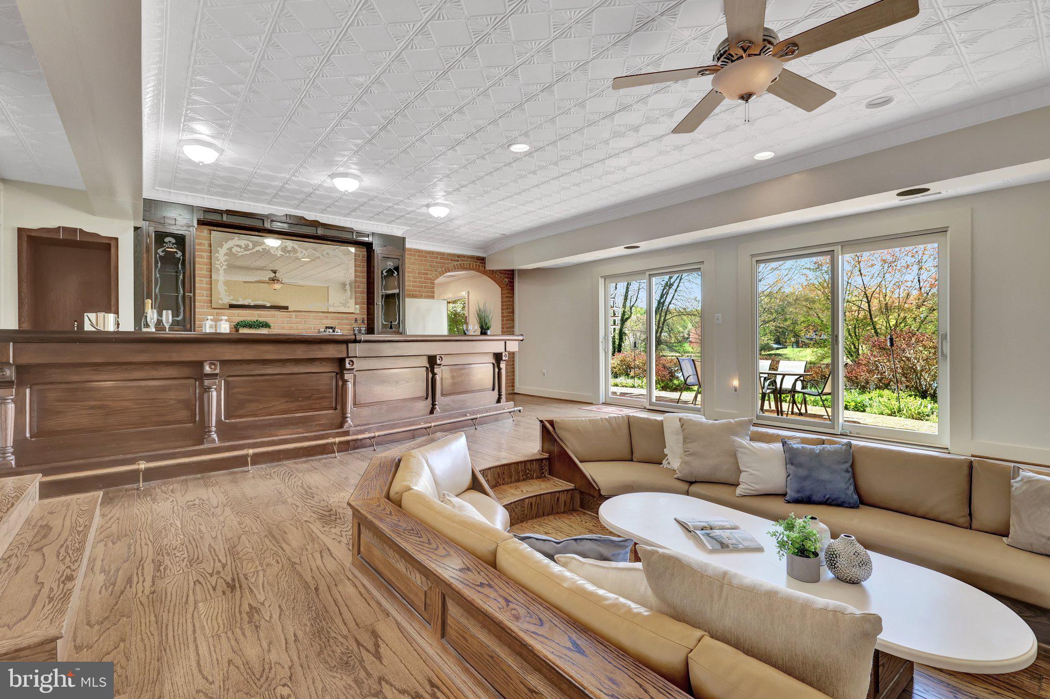 FOX LAKE - Residential