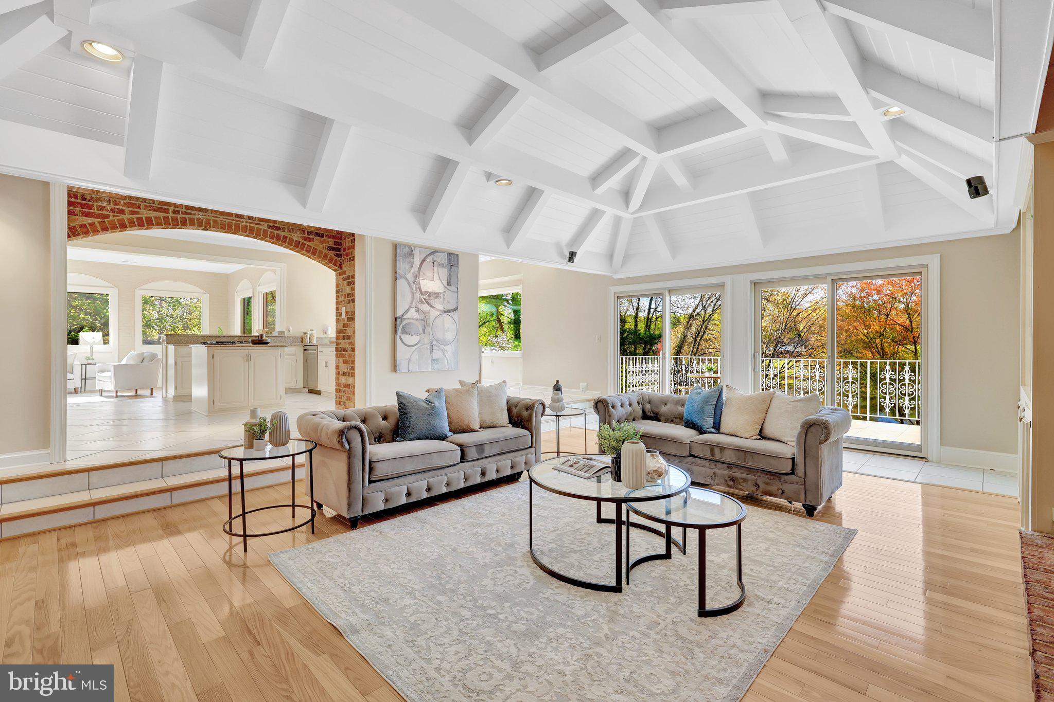 FOX LAKE - Residential