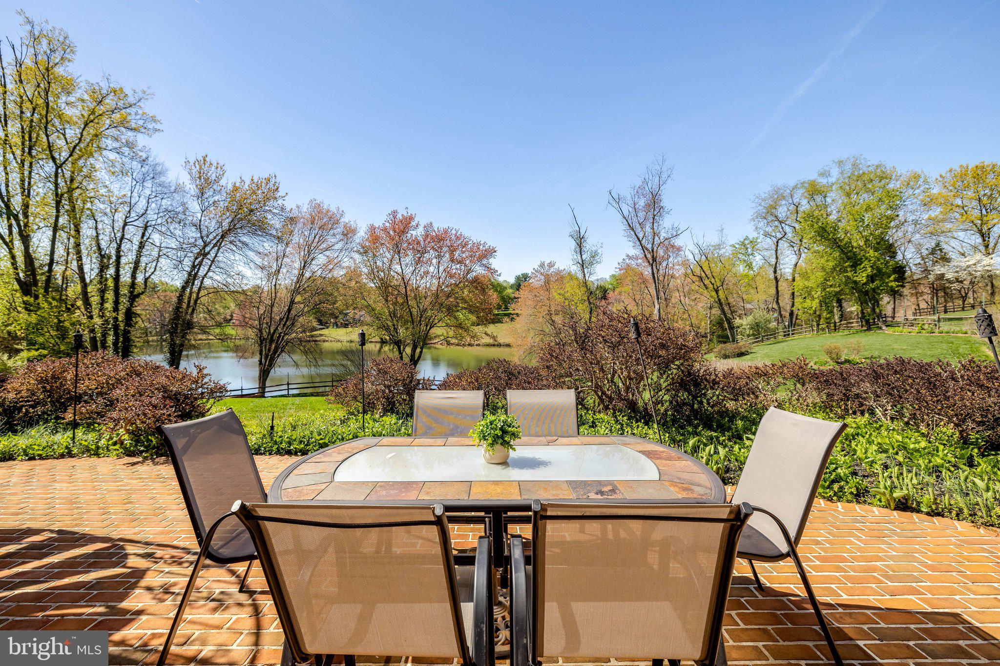 FOX LAKE - Residential