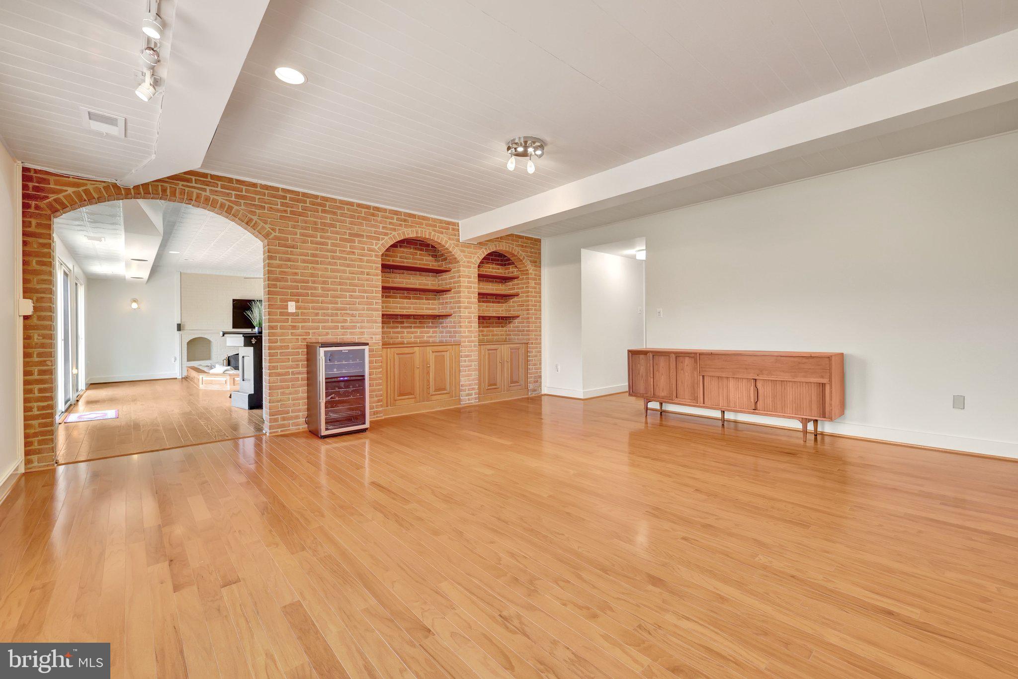 FOX LAKE - Residential