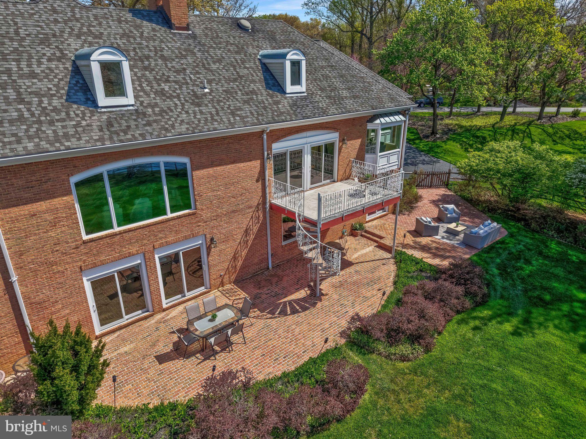 FOX LAKE - Residential