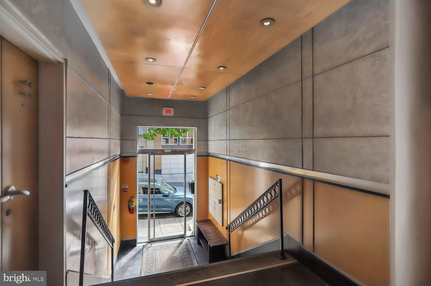 2370 CHAMPLAIN STREET NW 35