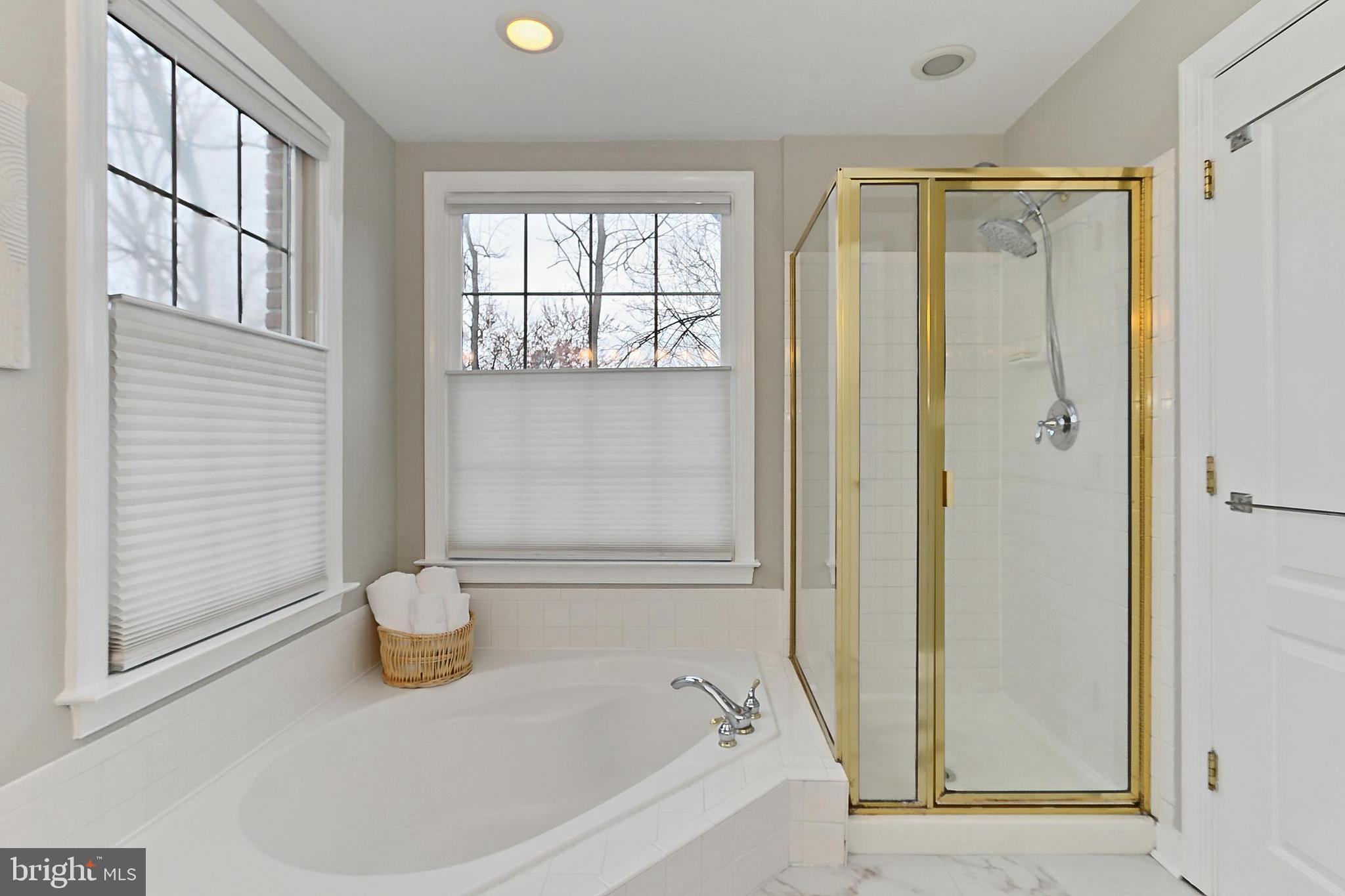 REES ESTATE - Residential