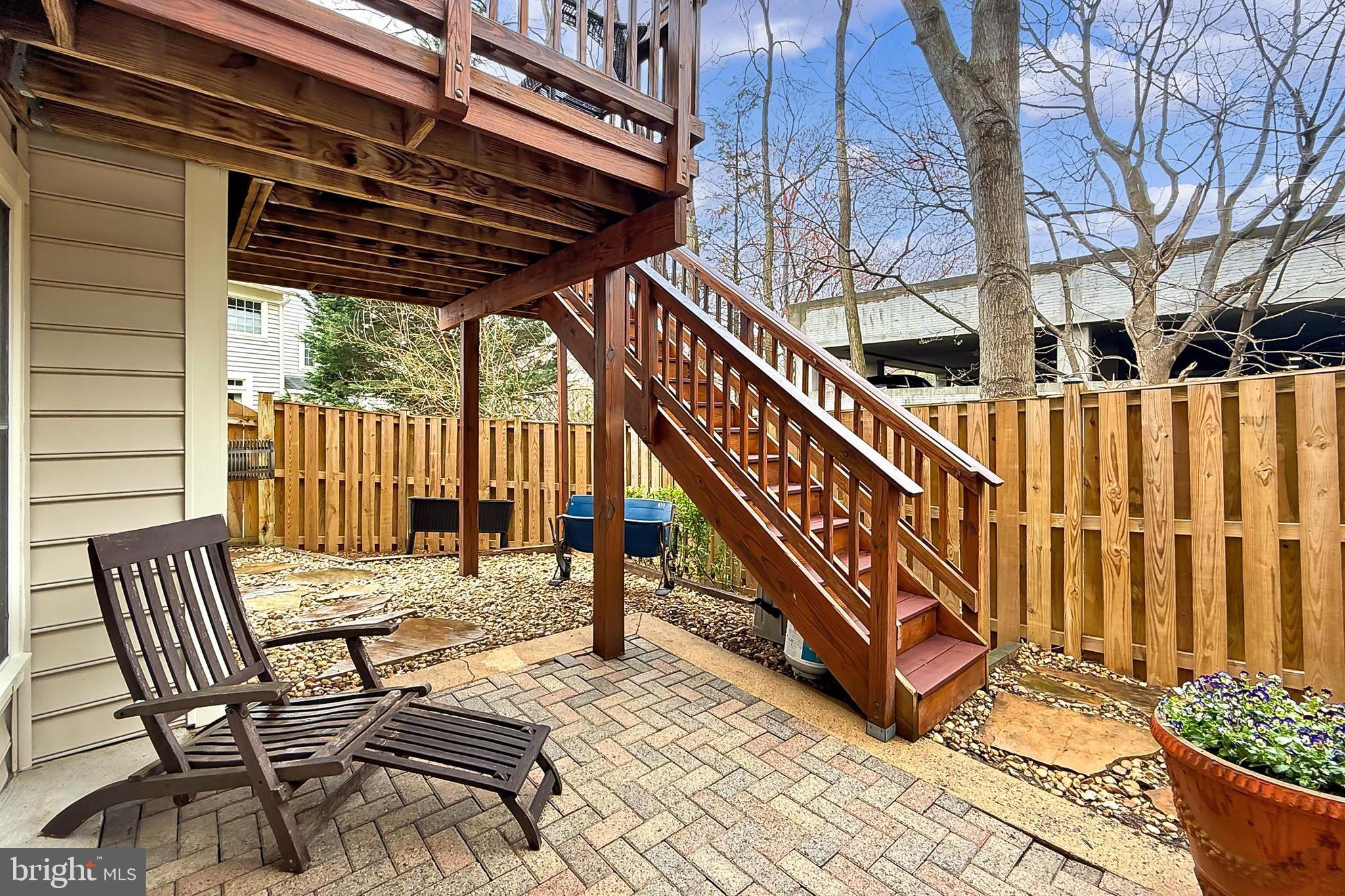 REES ESTATE - Residential