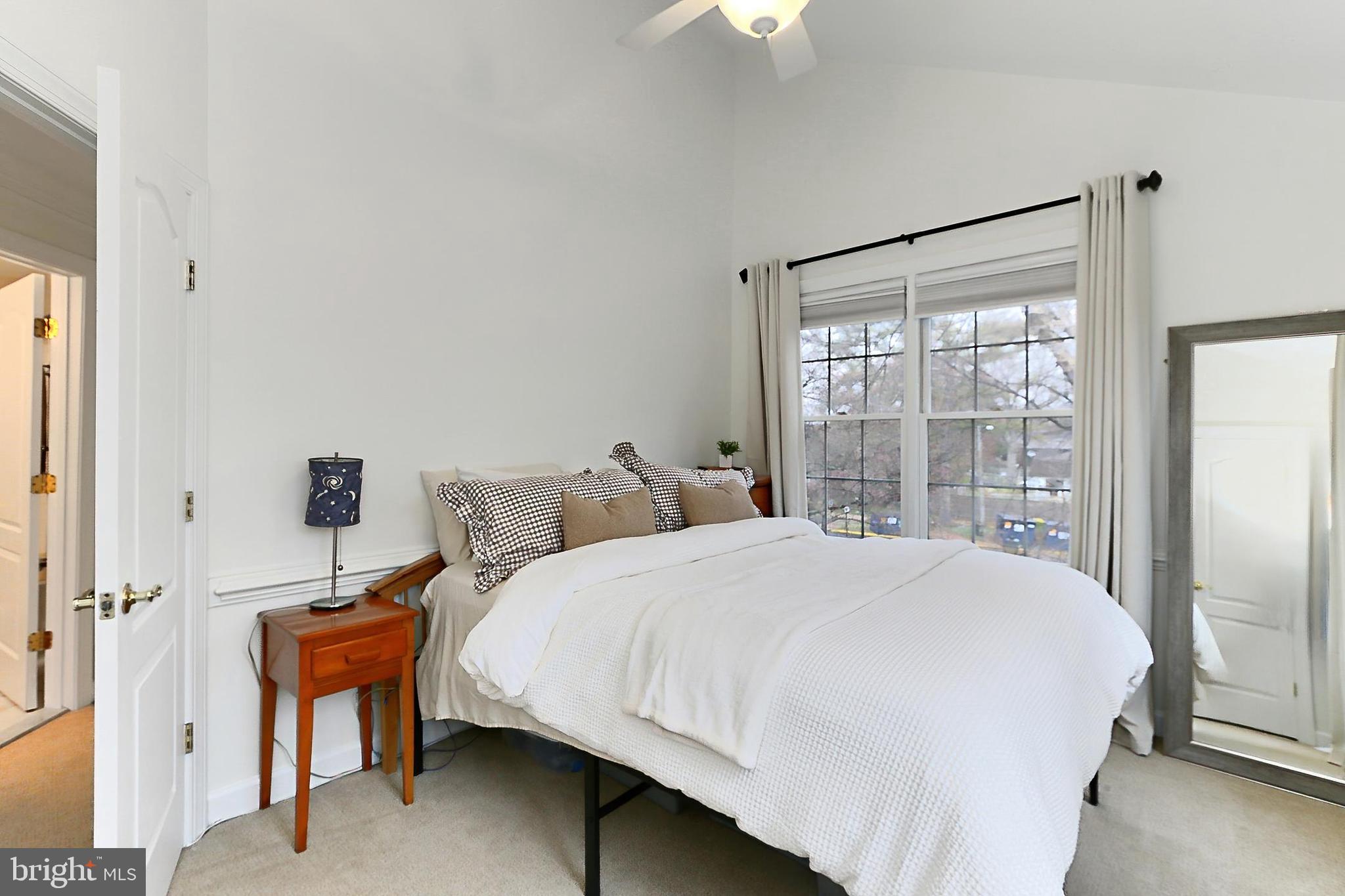 REES ESTATE - Residential