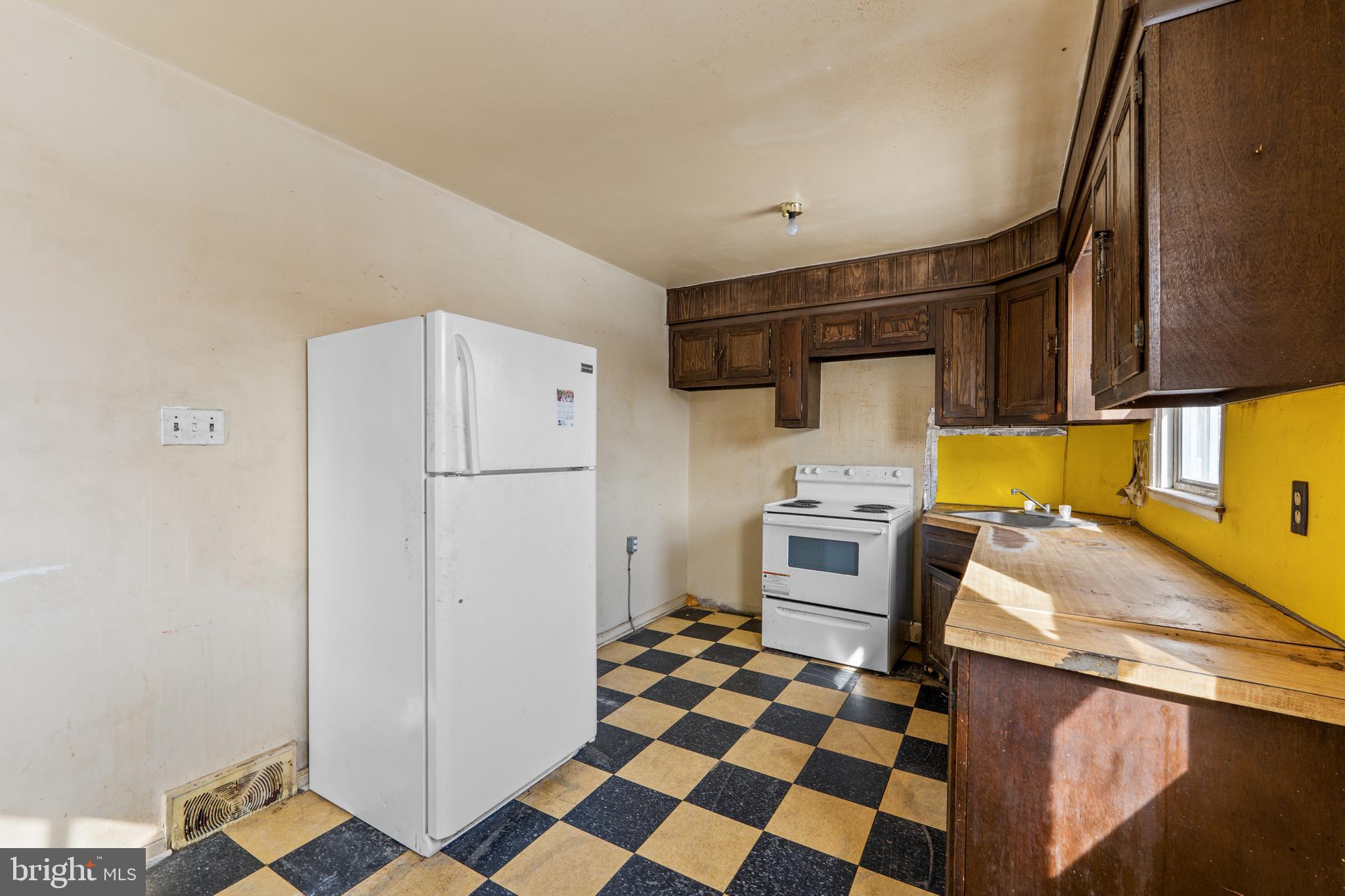 EAST MT AIRY - Residential