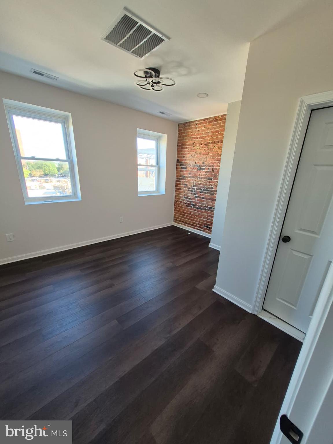 PATTERSON PARK - Residential Lease