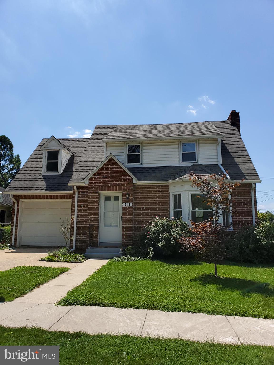 212 PINEHURST ROAD