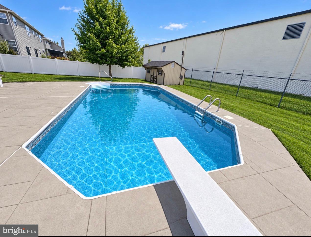122 HANNUM DRIVE