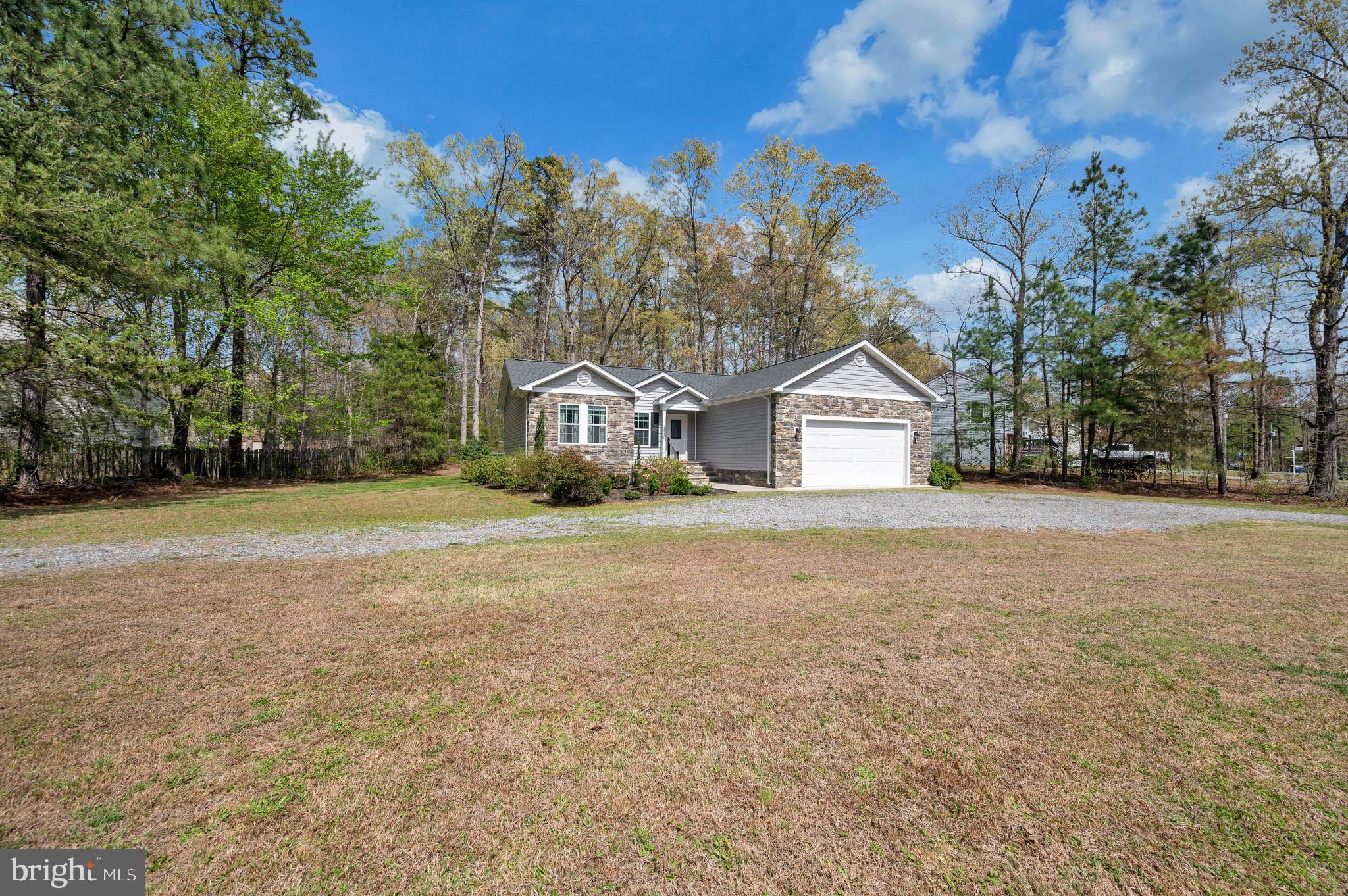 LAKE LAND OR - Residential