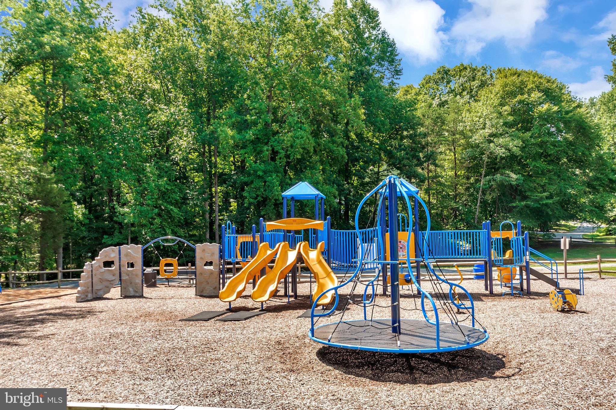 LAKE LAND OR - Residential