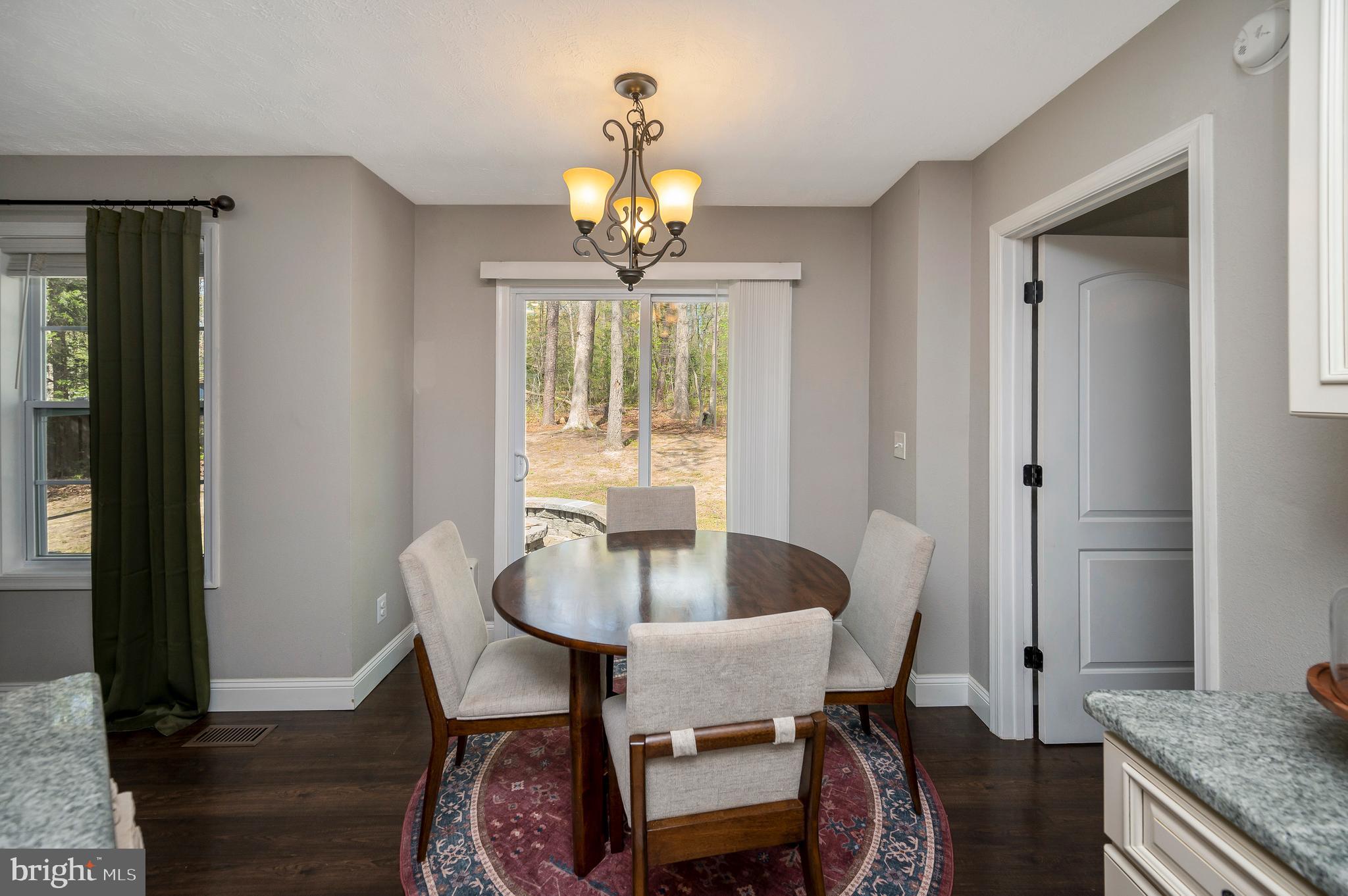 LAKE LAND OR - Residential