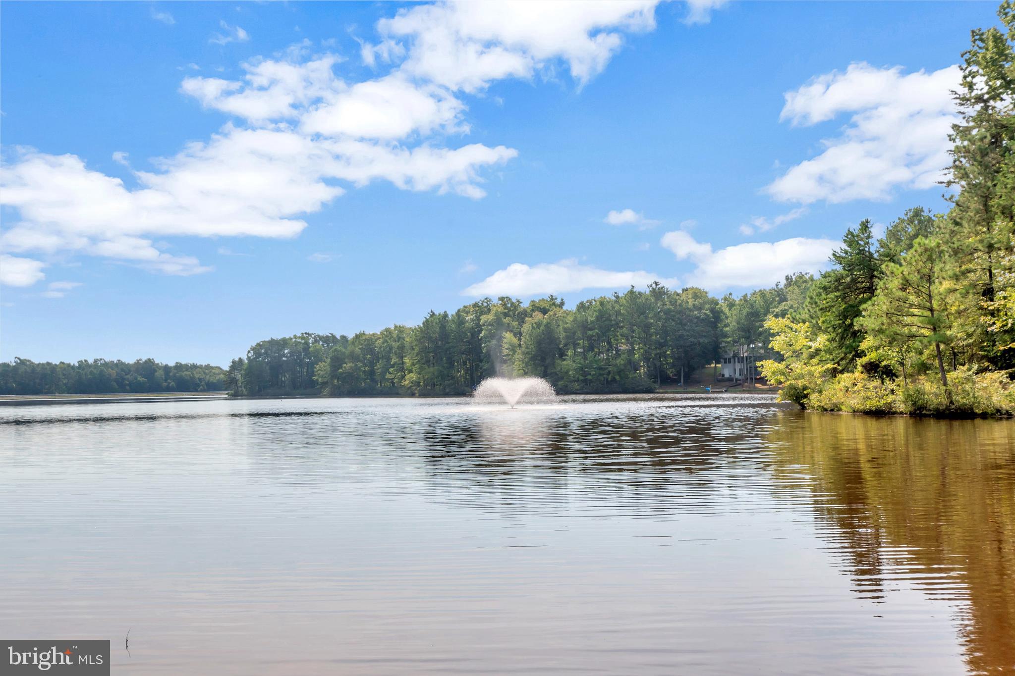 LAKE LAND OR - Residential