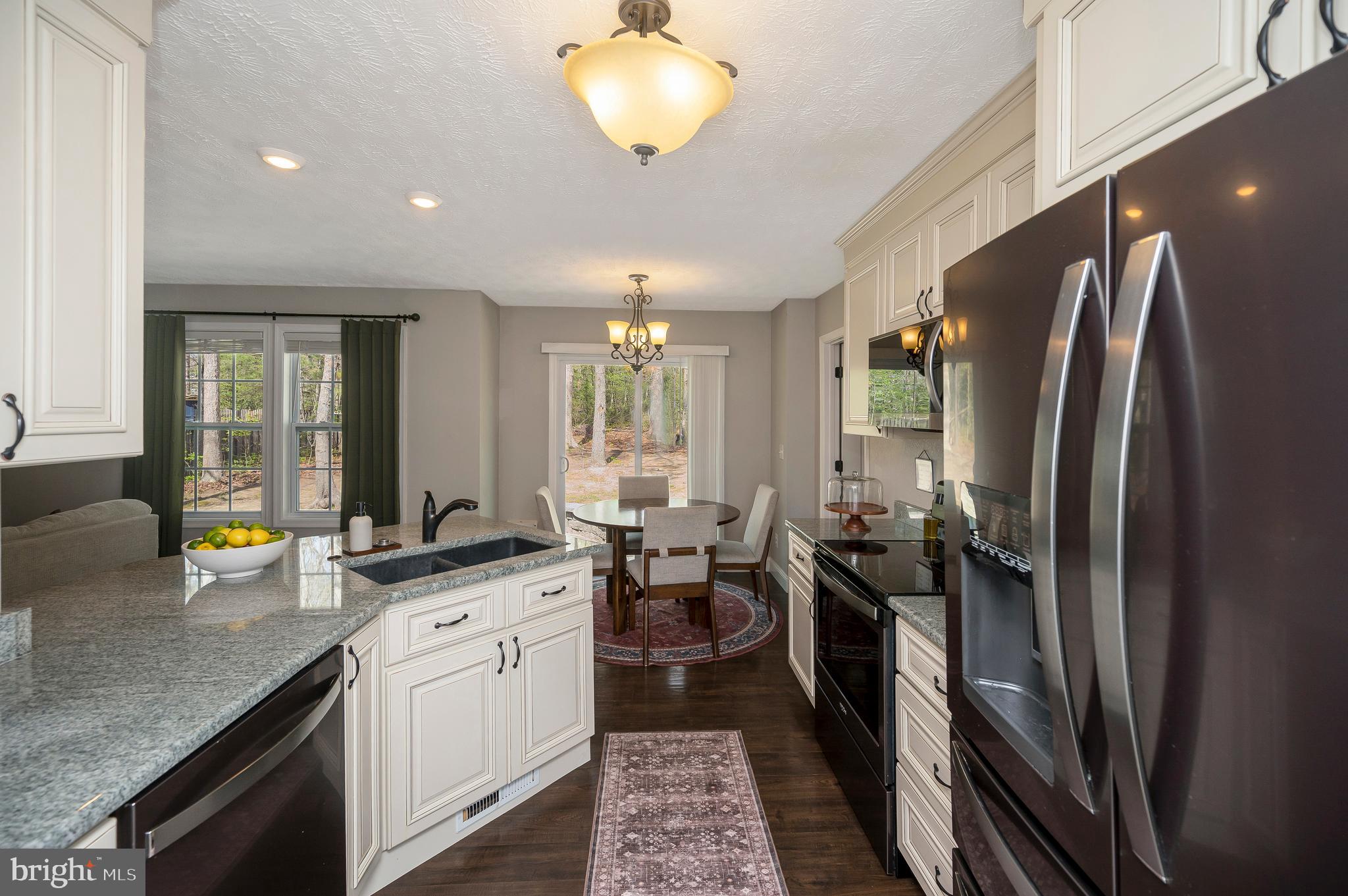 LAKE LAND OR - Residential