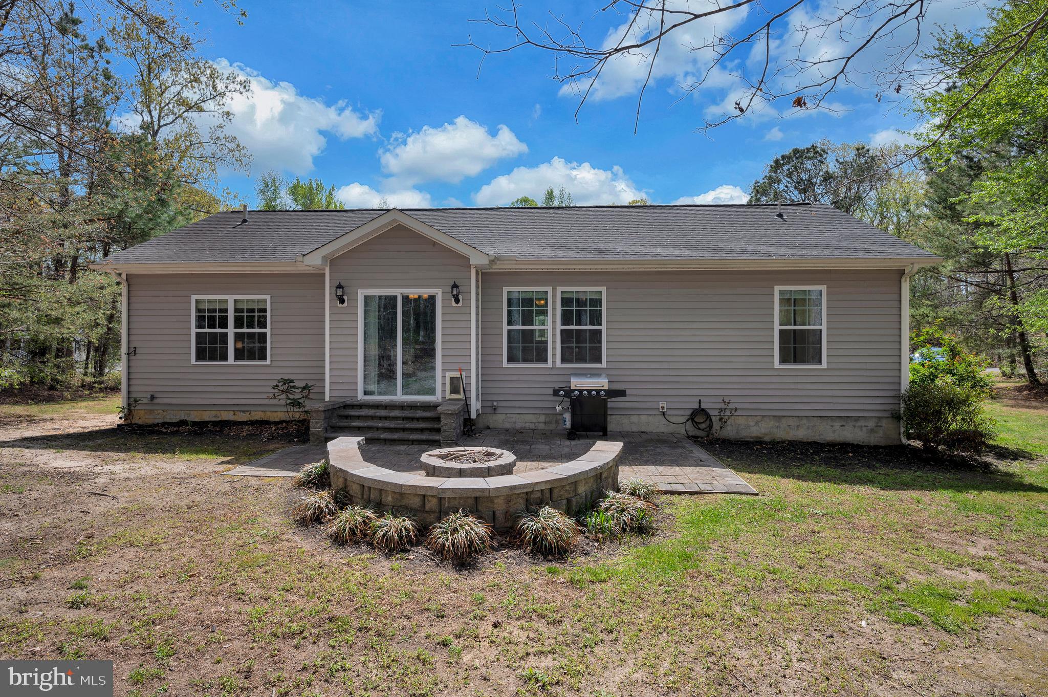 LAKE LAND OR - Residential