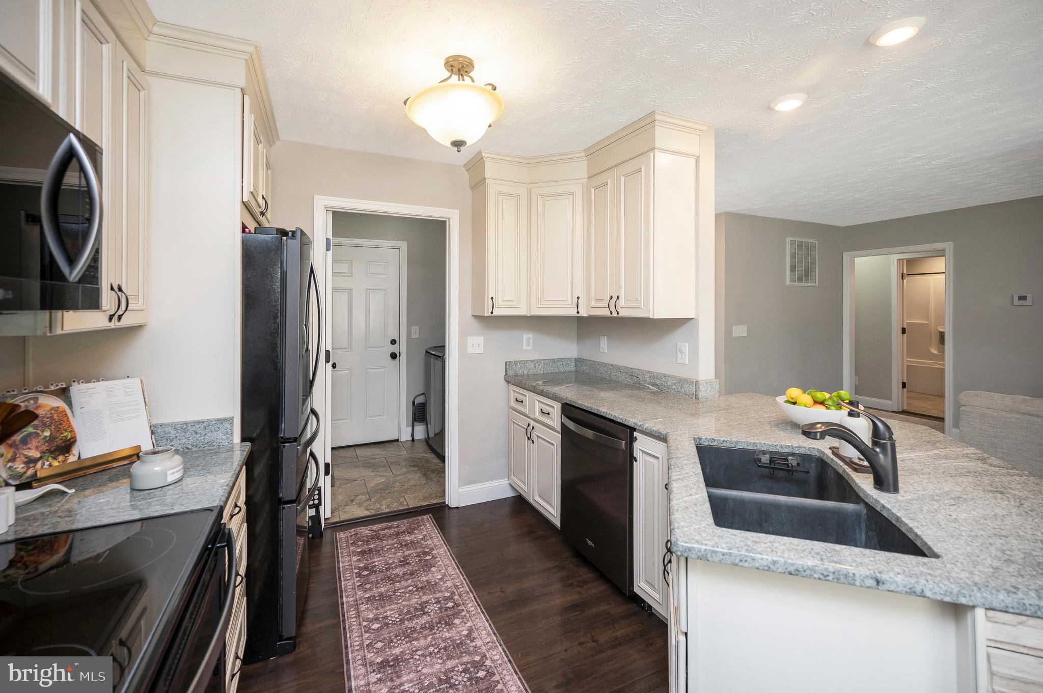 LAKE LAND OR - Residential