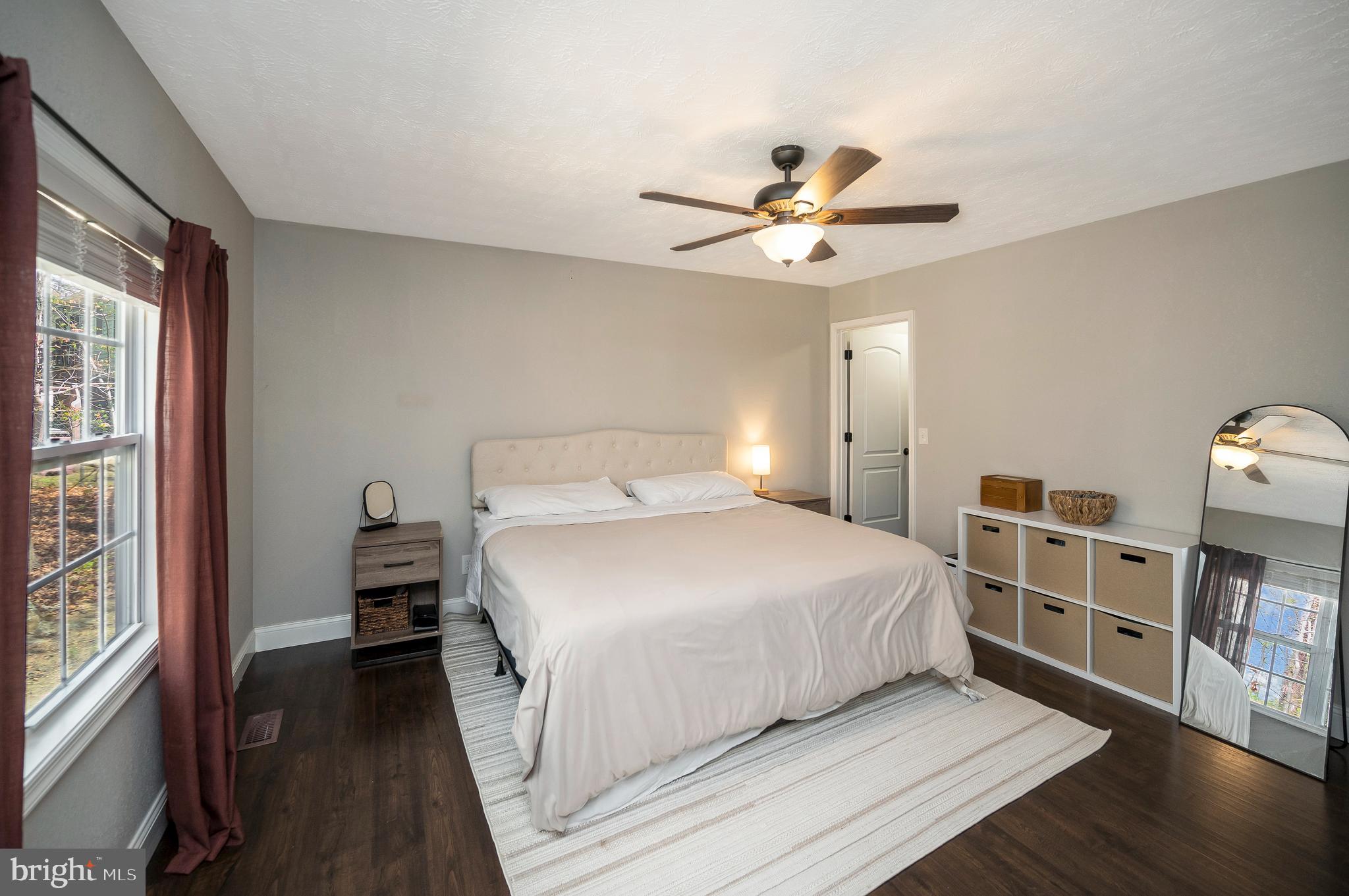 LAKE LAND OR - Residential