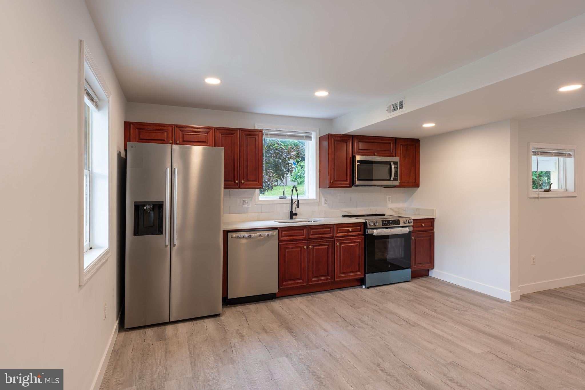 10701 HOFFMAN HOLLOW ROAD SW