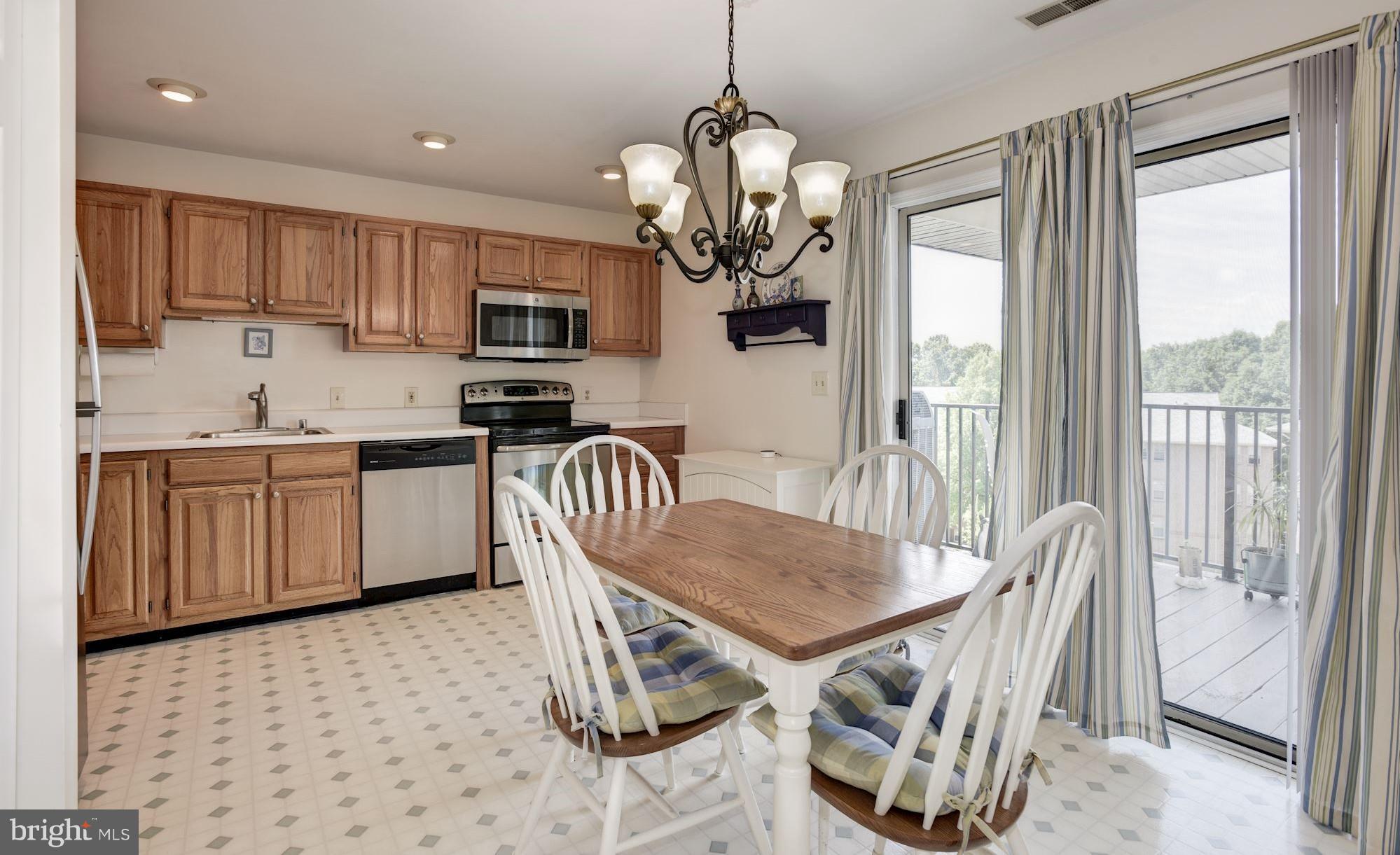 PERRY BROOK CONDOMINIUMS - Residential