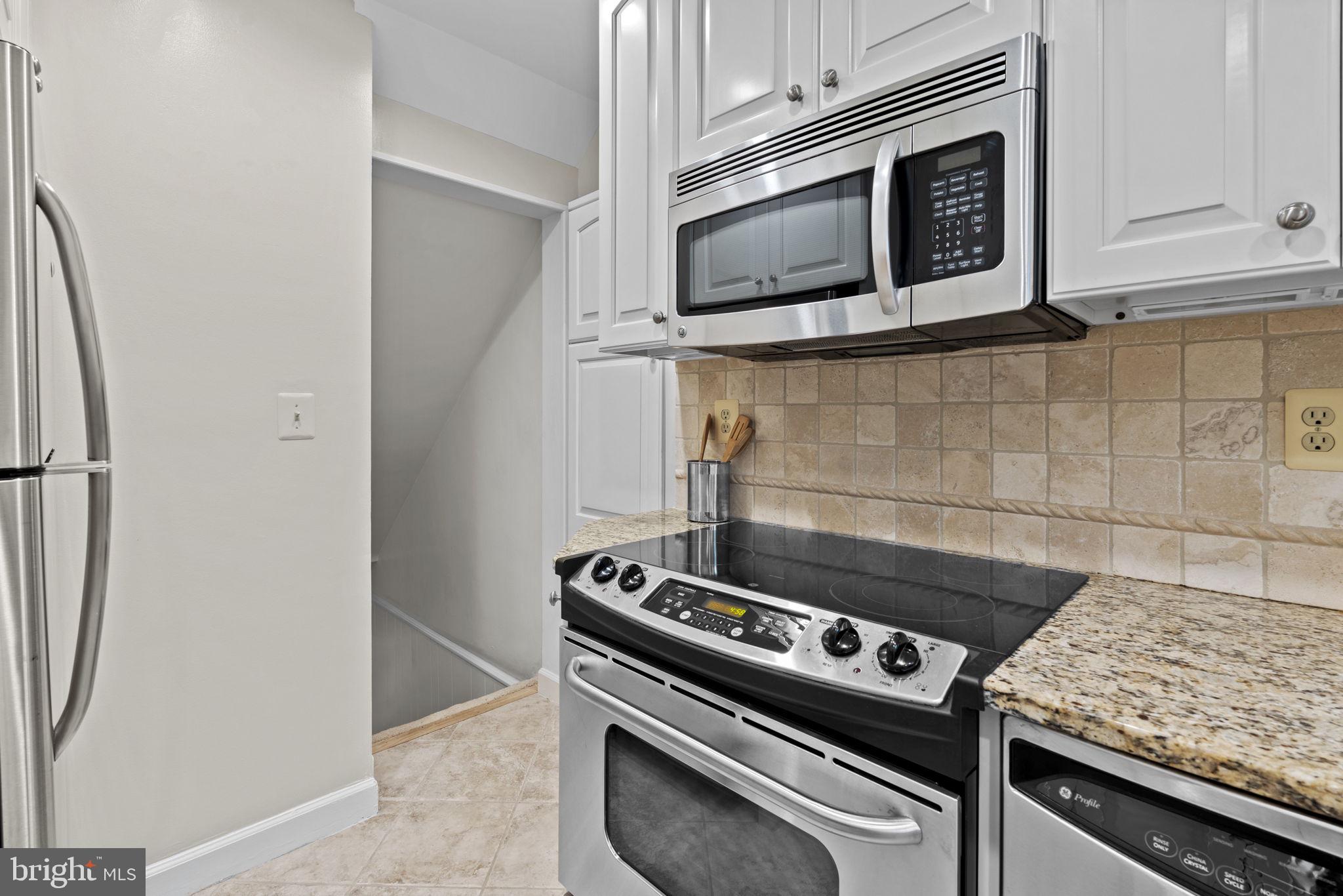 FAIRLINGTON MEWS - Residential