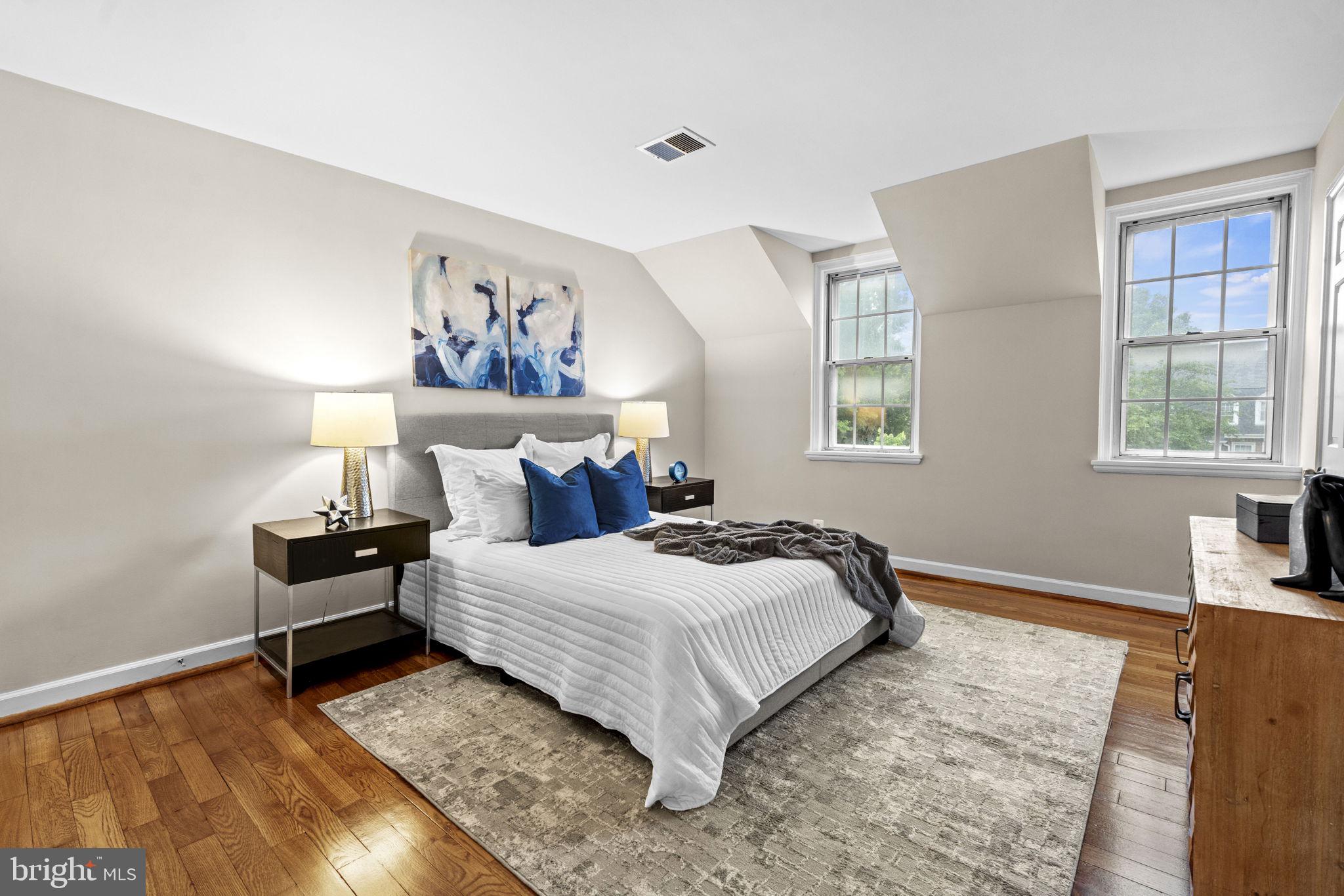 FAIRLINGTON MEWS - Residential