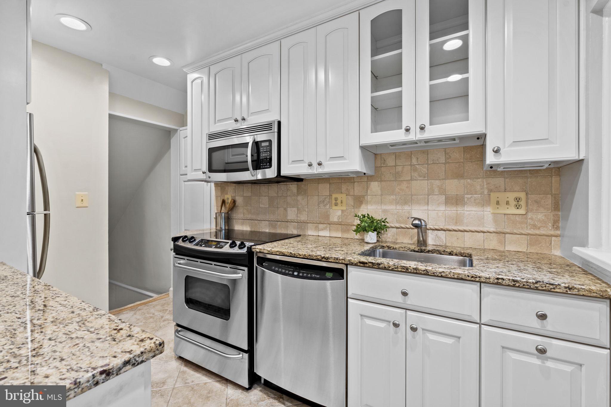 FAIRLINGTON MEWS - Residential