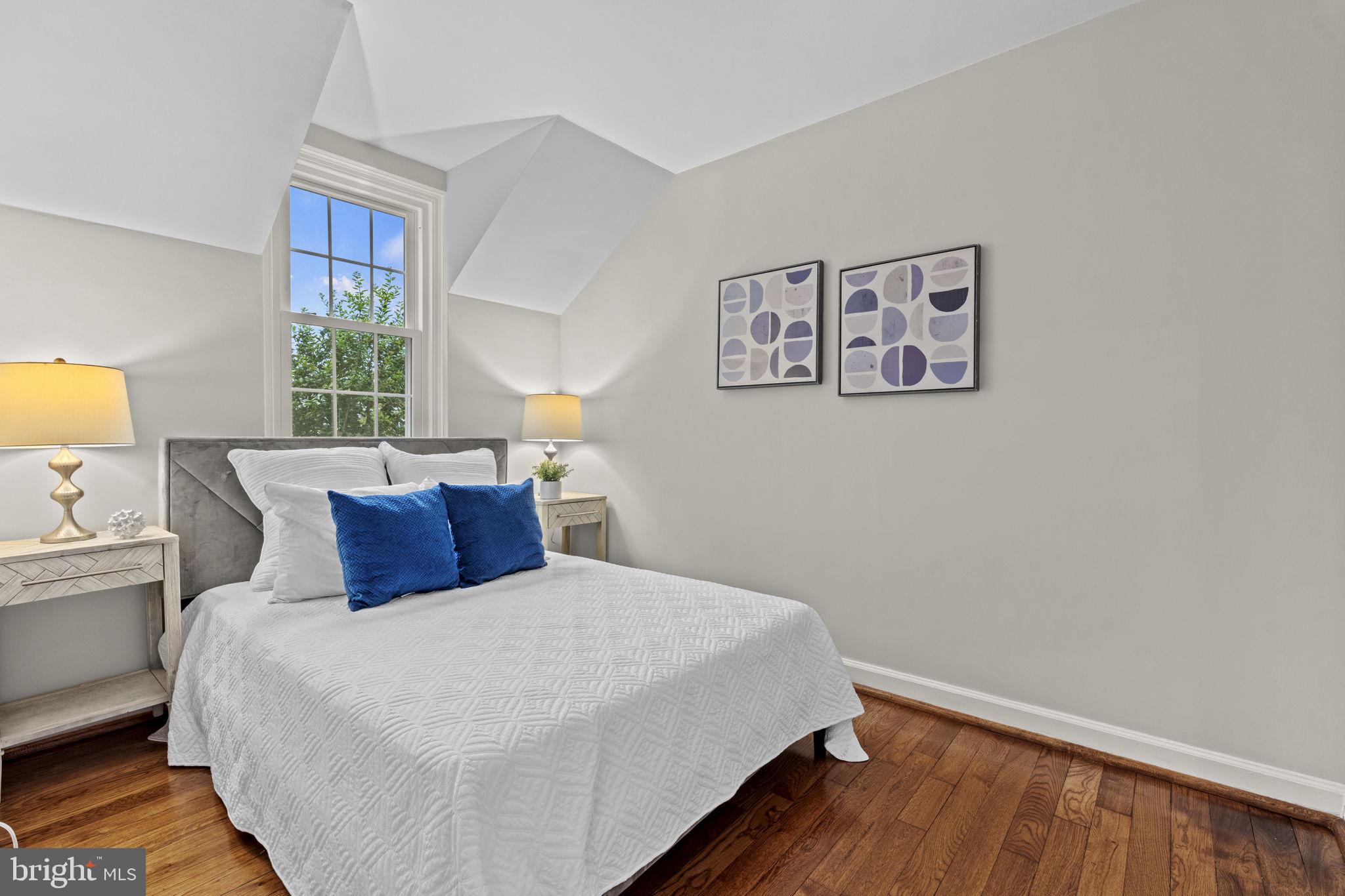 FAIRLINGTON MEWS - Residential