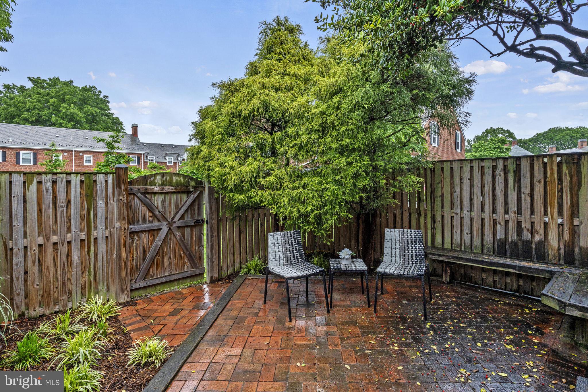 FAIRLINGTON MEWS - Residential