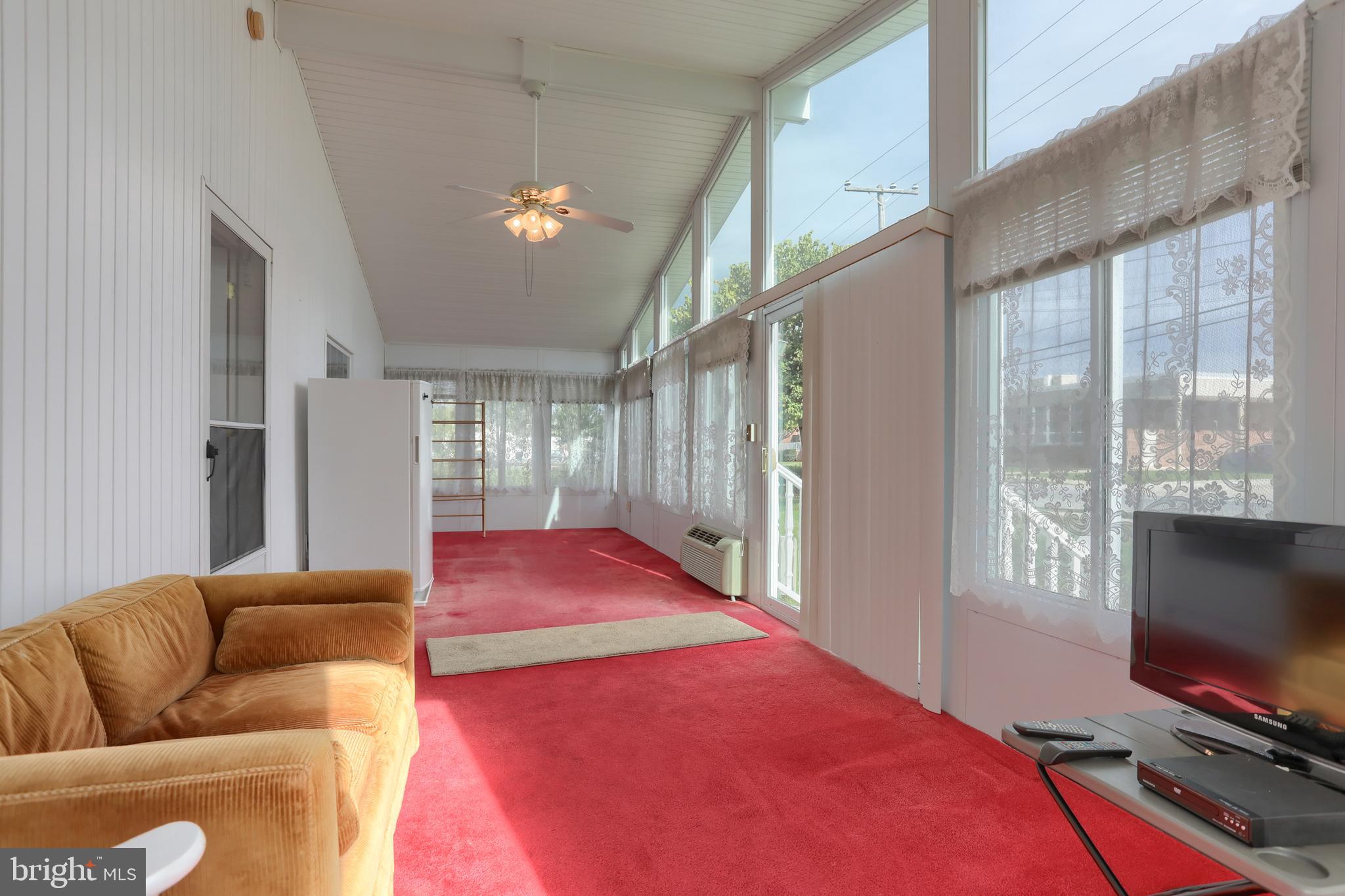 223 S LOCUST STREET