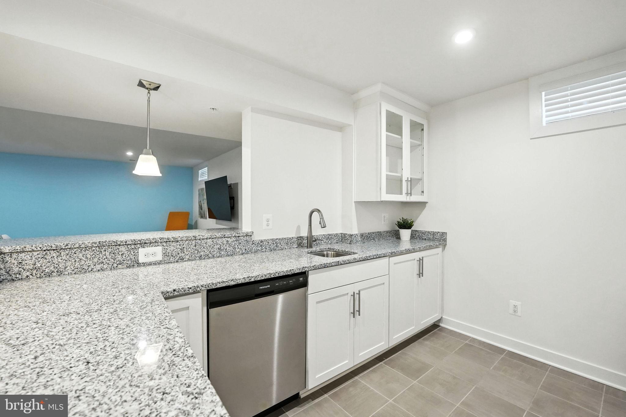 POTOMAC SHORES - Residential