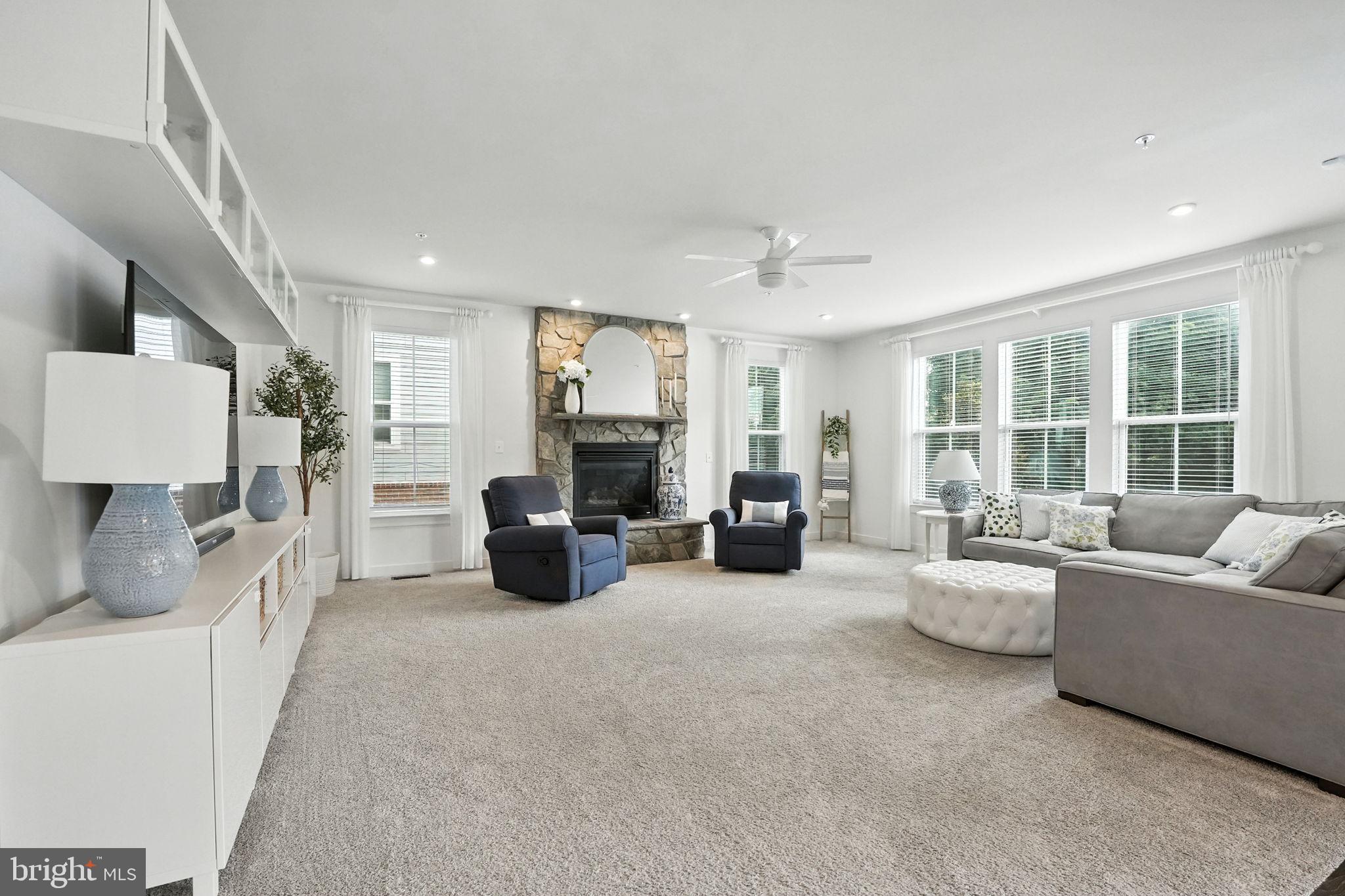 POTOMAC SHORES - Residential