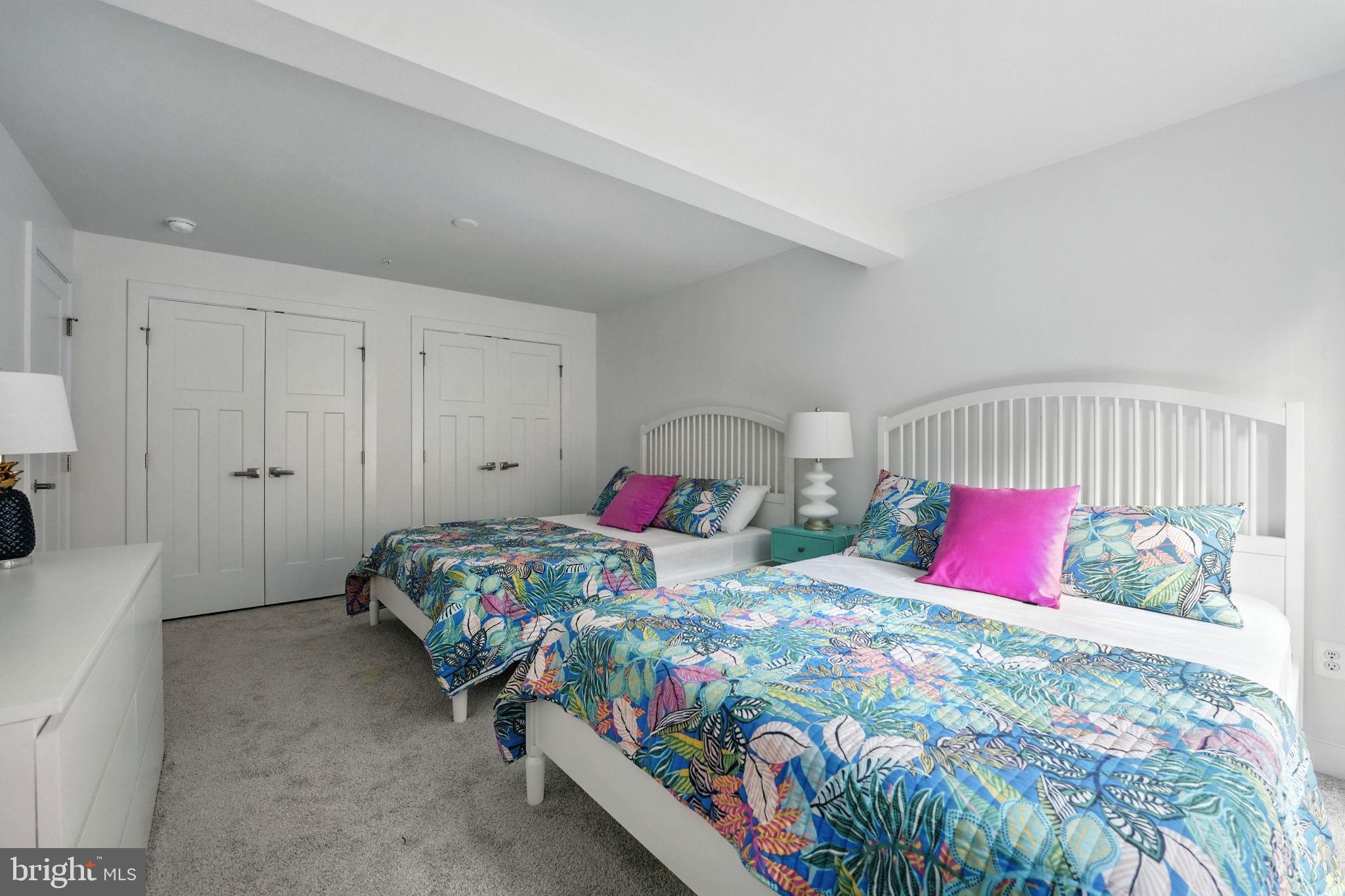 POTOMAC SHORES - Residential