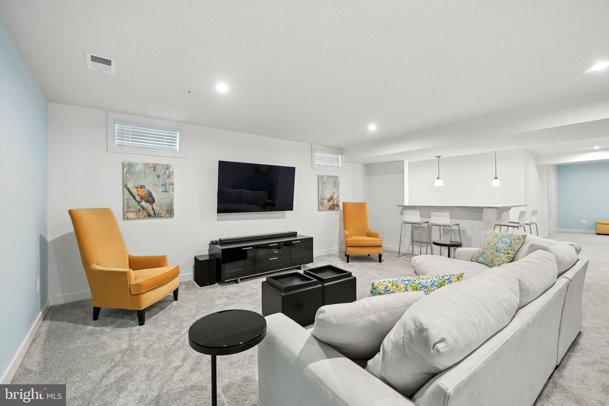 POTOMAC SHORES - Residential