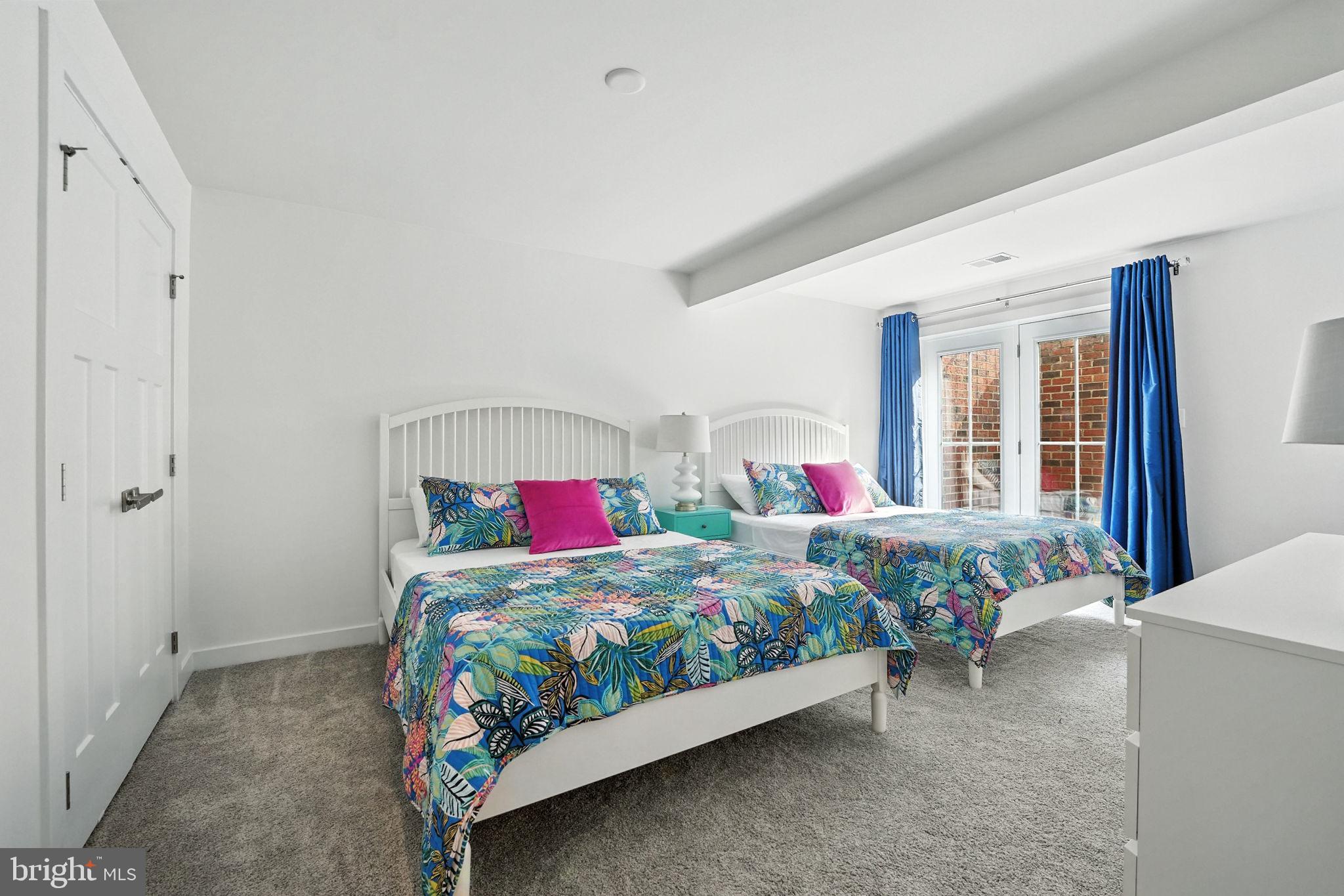 POTOMAC SHORES - Residential